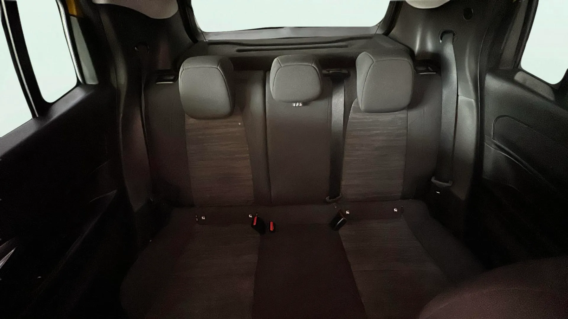 Jeep Avenger 1.2 G Longitude - foto 15