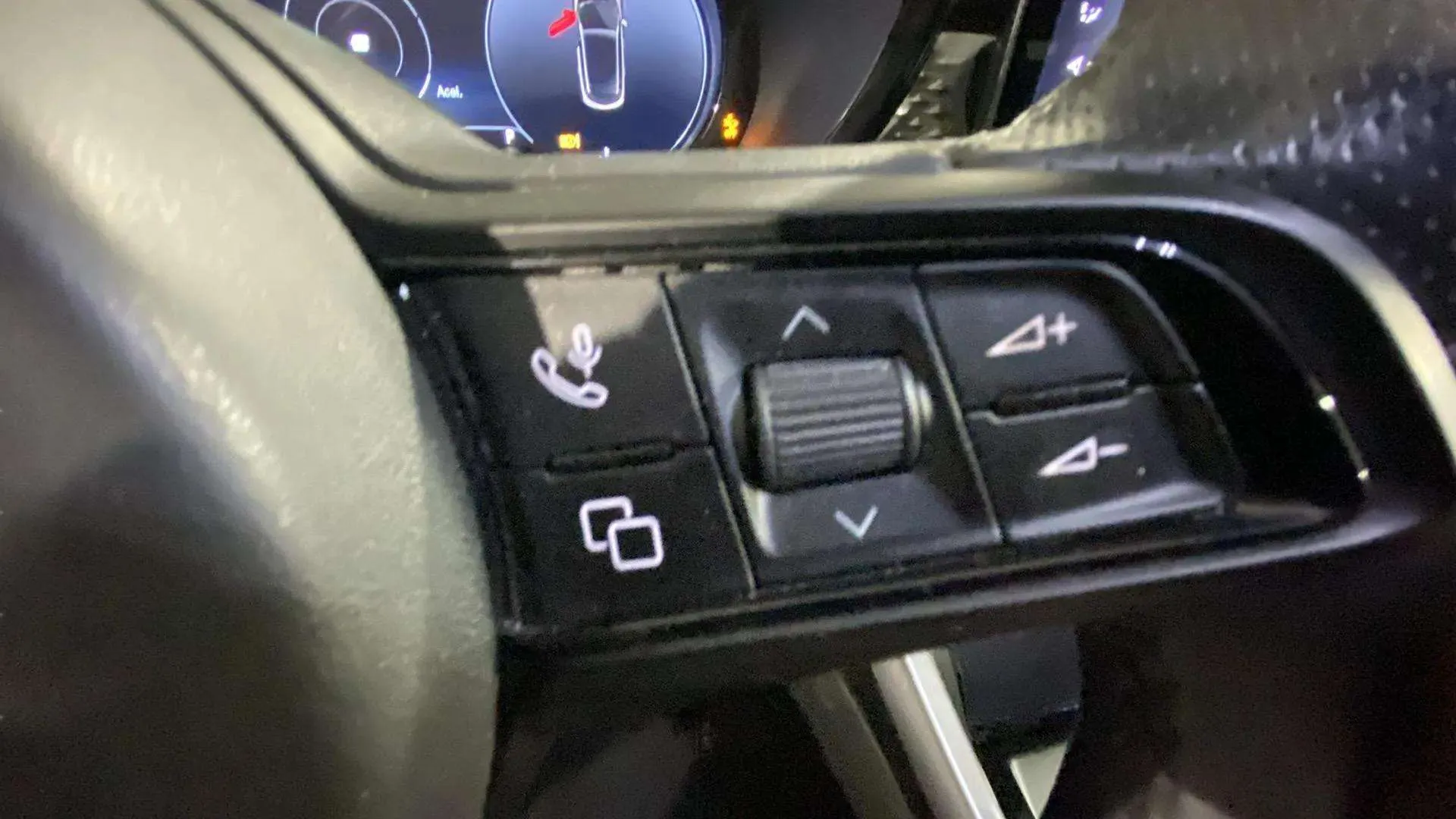 Alfa Romeo Tonale 1.5 MHEV Gasolina Sprint FWD - foto 19