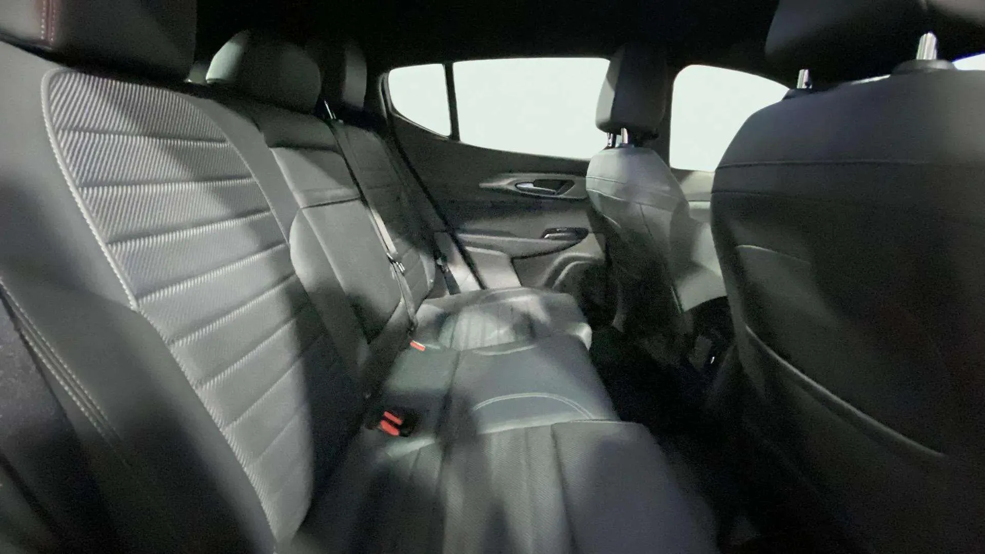 Alfa Romeo Tonale 1.5 MHEV Gasolina Sprint FWD - foto 17