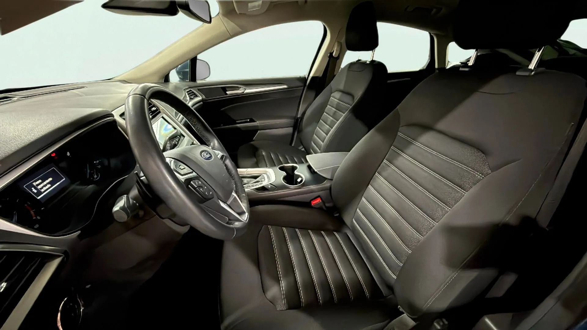Ford Mondeo 2.0 TDCi PowerShift Trend - foto 11