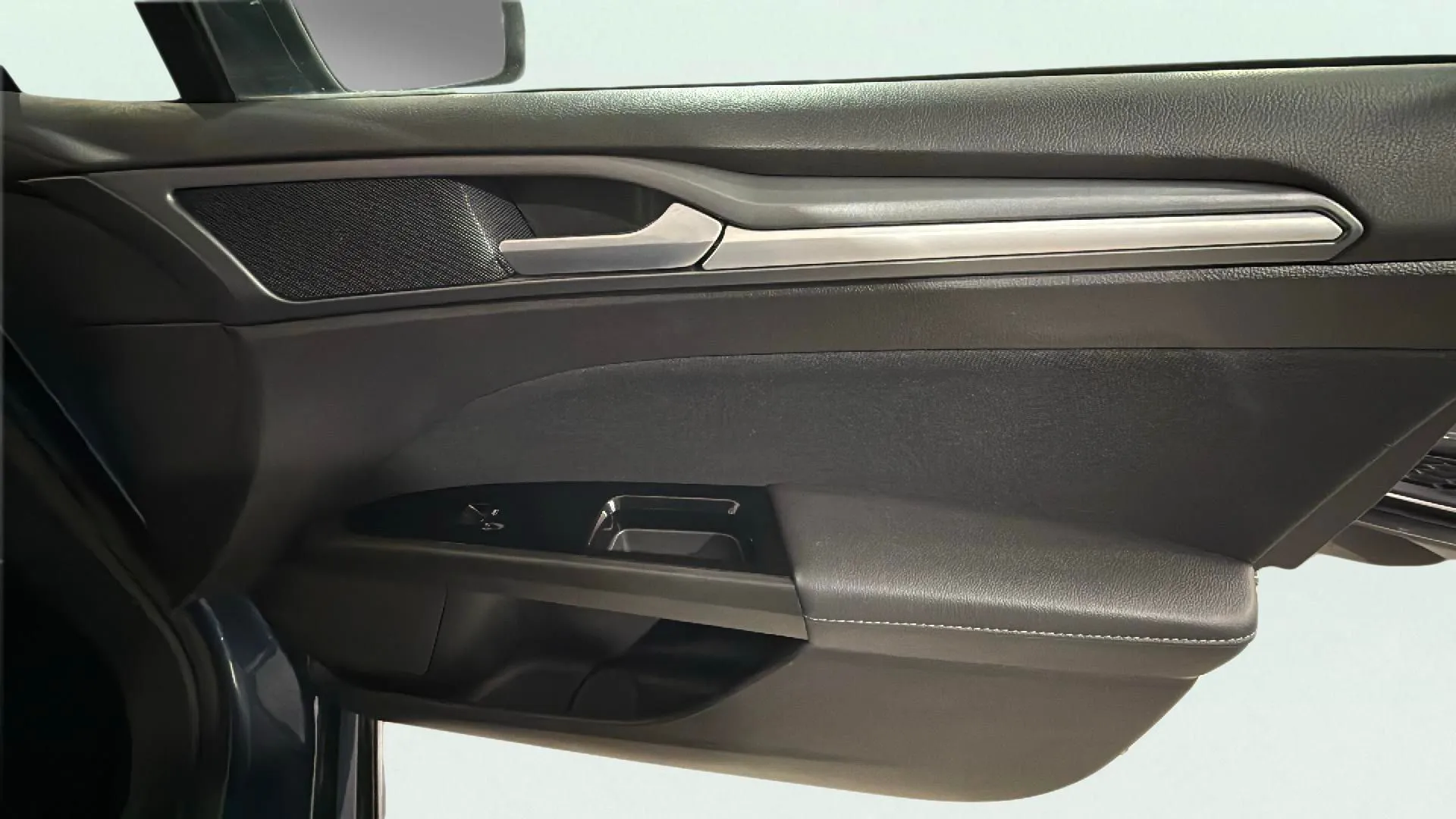 Ford Mondeo 2.0 TDCi PowerShift Trend - foto 18