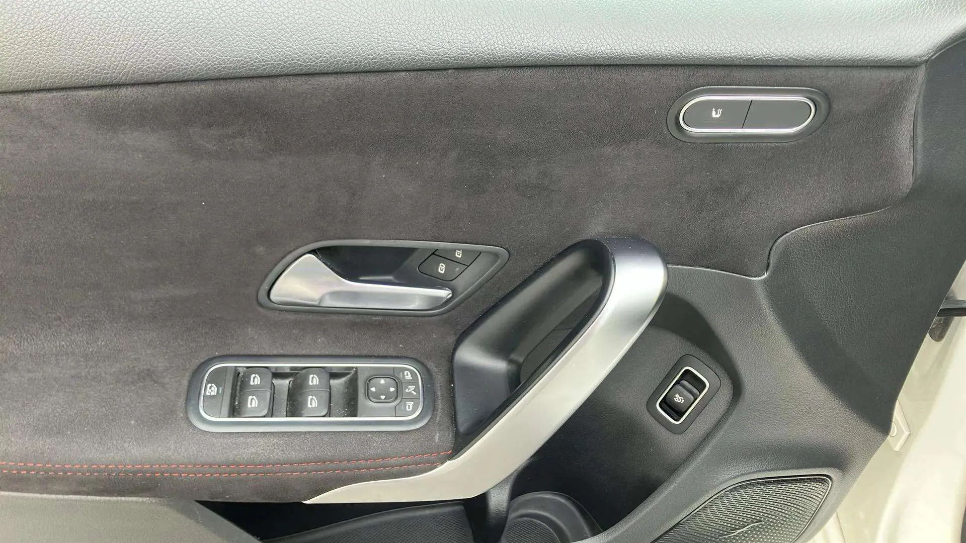 Mercedes-Benz Clase A Sedán A 200 - foto 19