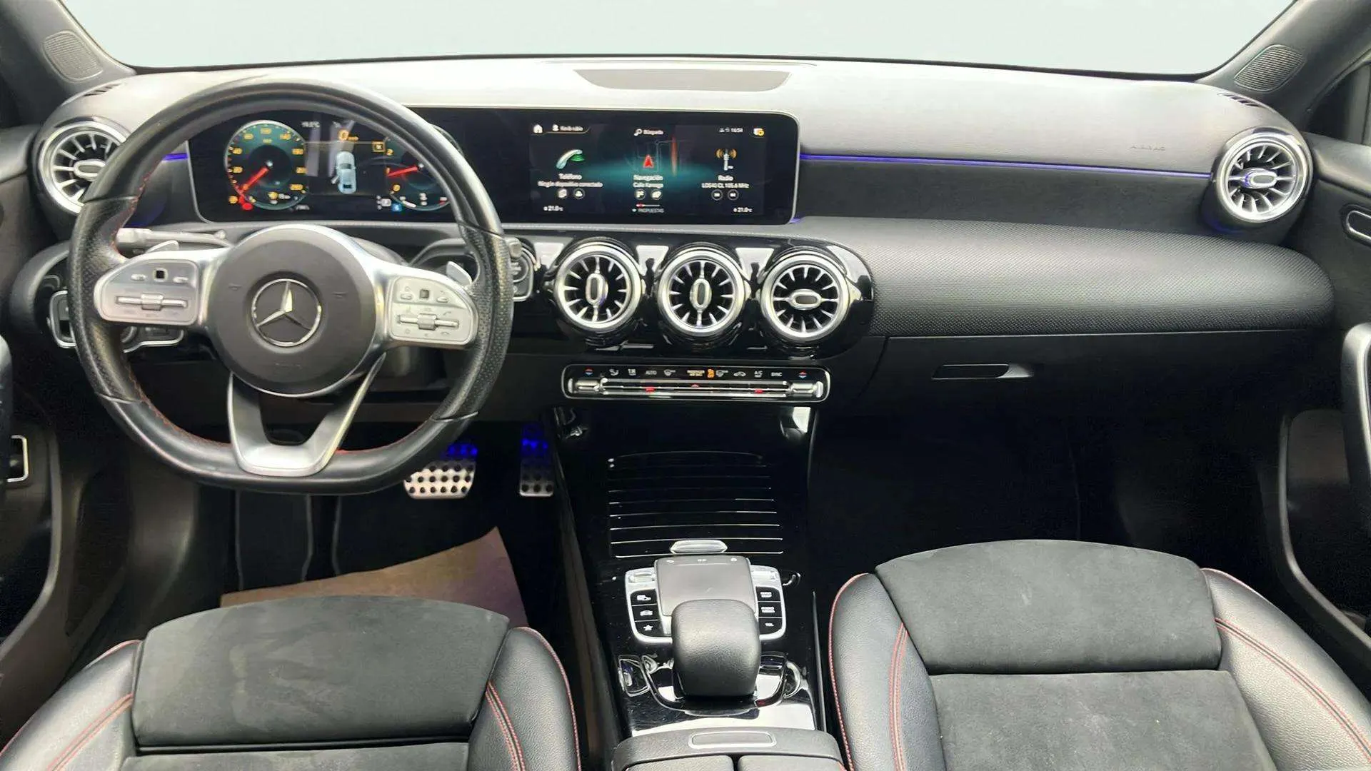 Mercedes-Benz Clase A Sedán A 200 - foto 12