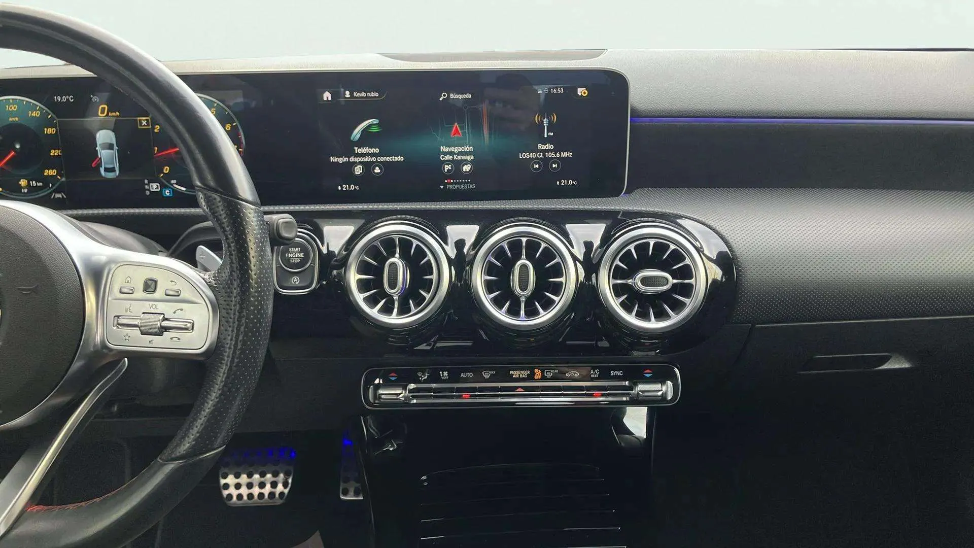 Mercedes-Benz Clase A Sedán A 200 - foto 13