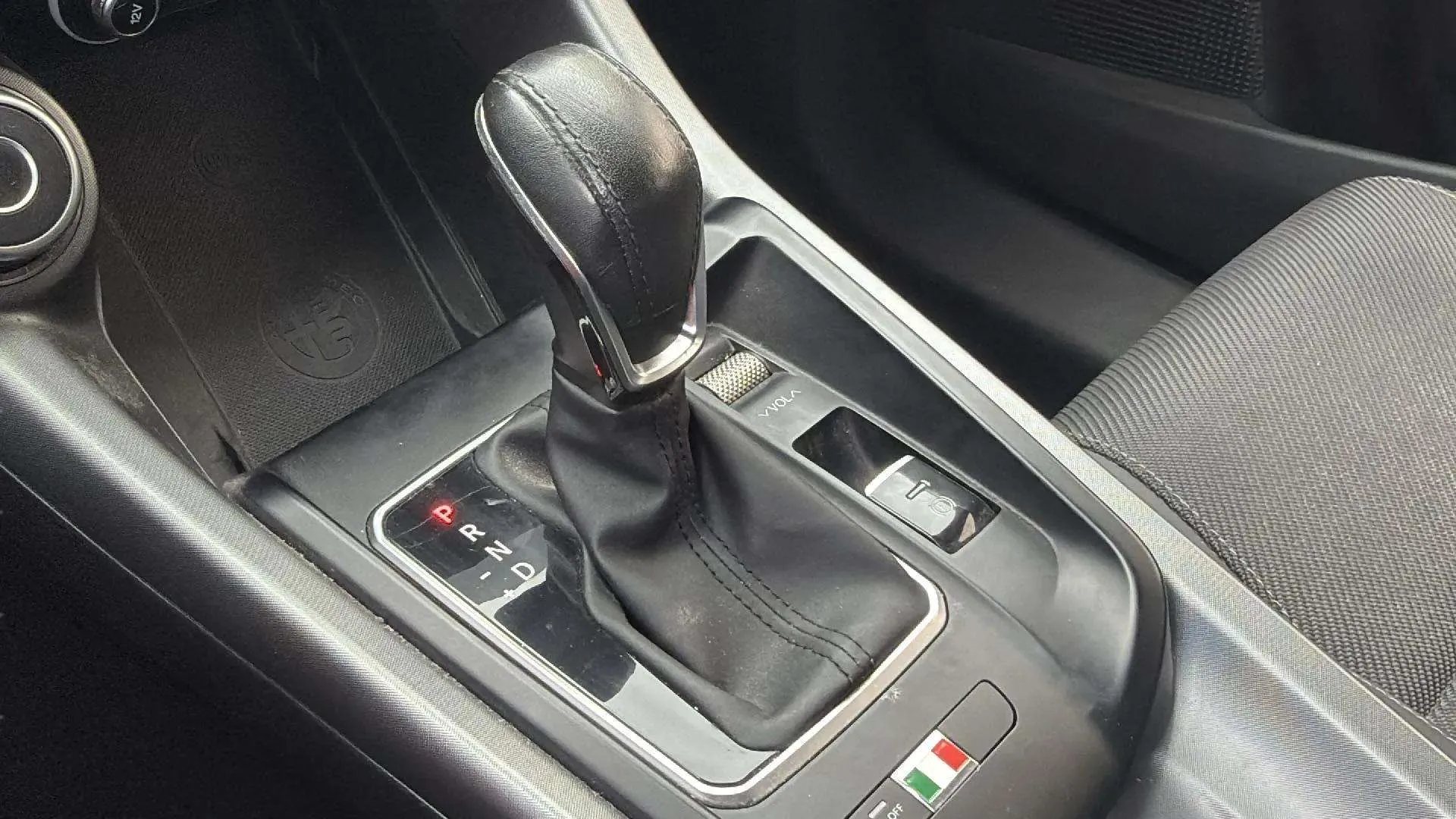 Alfa Romeo Tonale 1.5 MHEV Gasolina Sprint FWD - foto 13