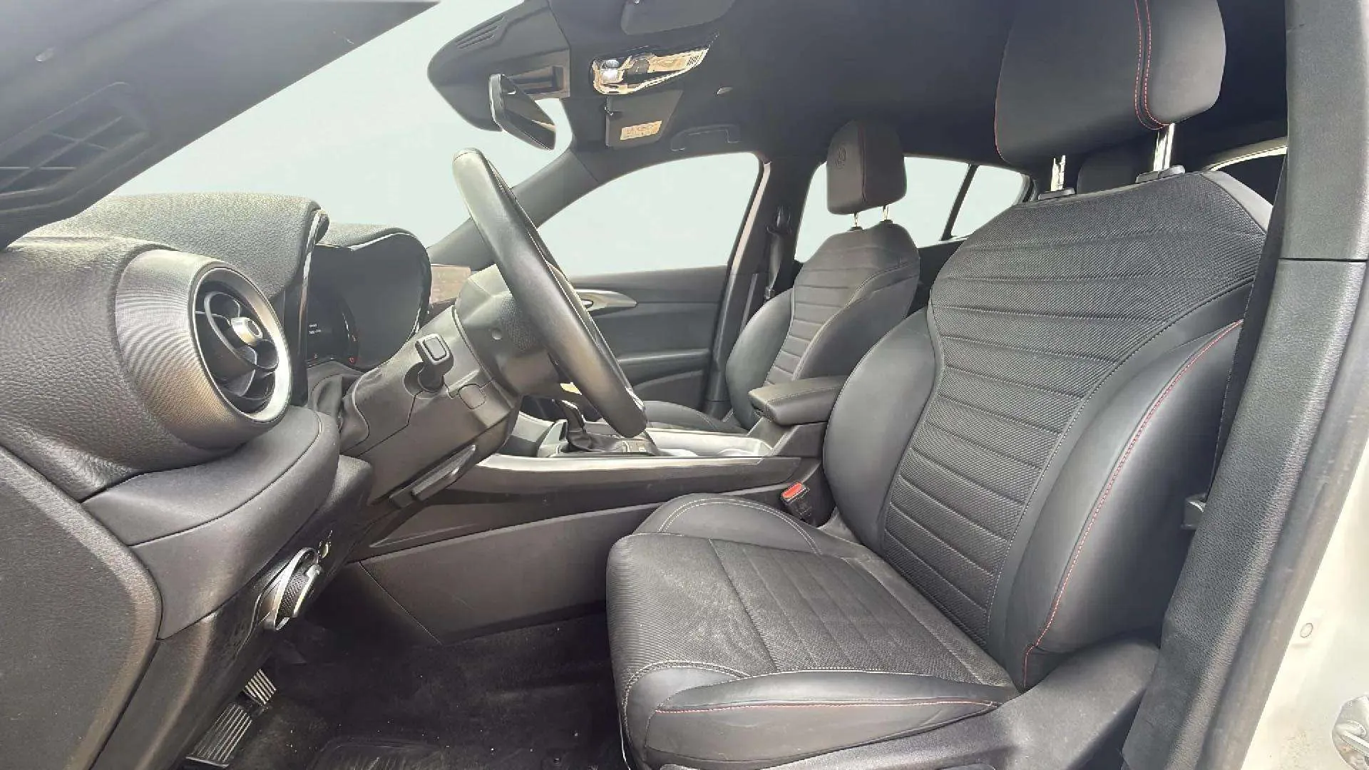 Alfa Romeo Tonale 1.5 MHEV Gasolina Sprint FWD - foto 16