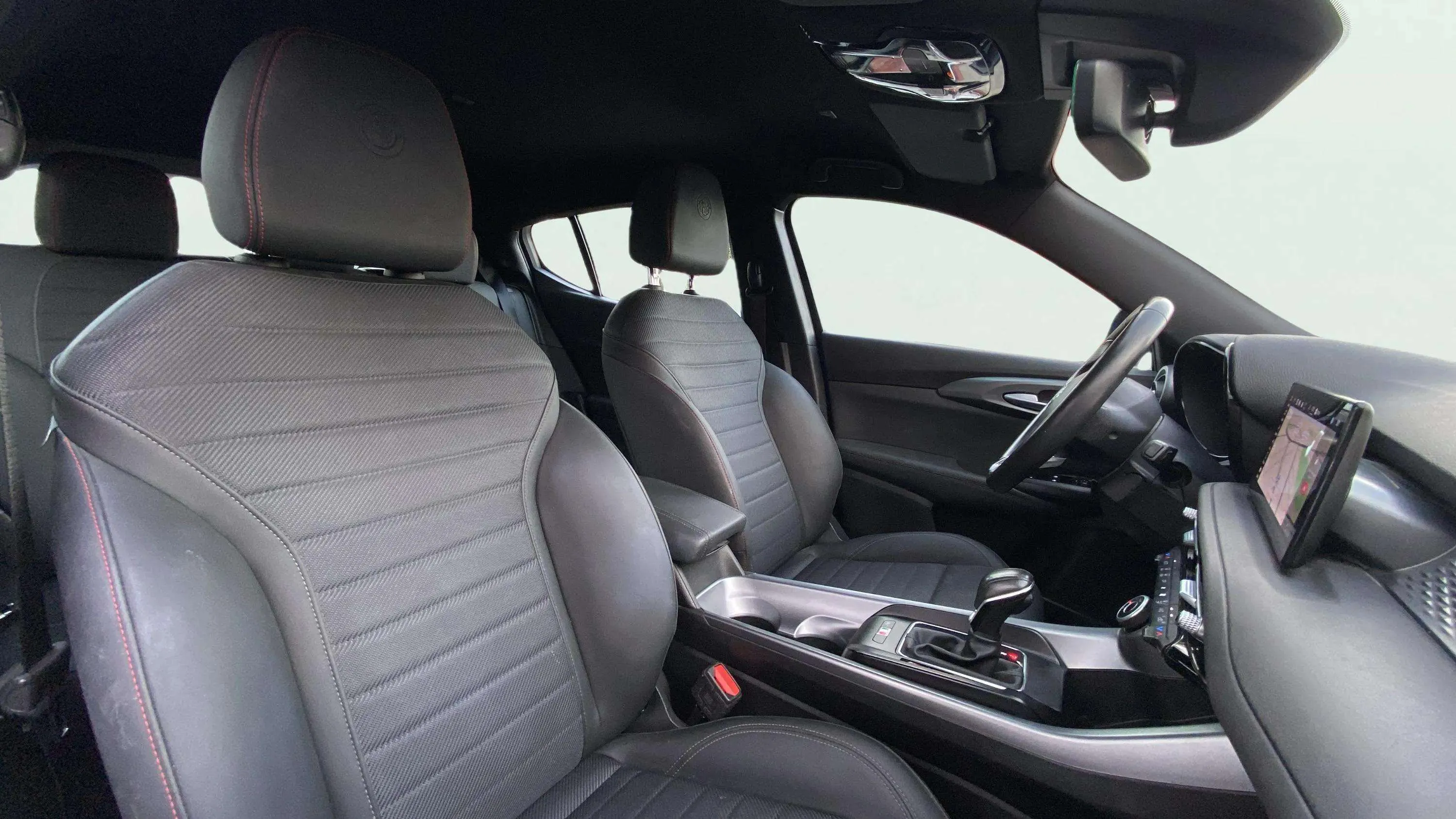 Alfa Romeo Tonale 1.5 MHEV Gasolina Sprint FWD - foto 23