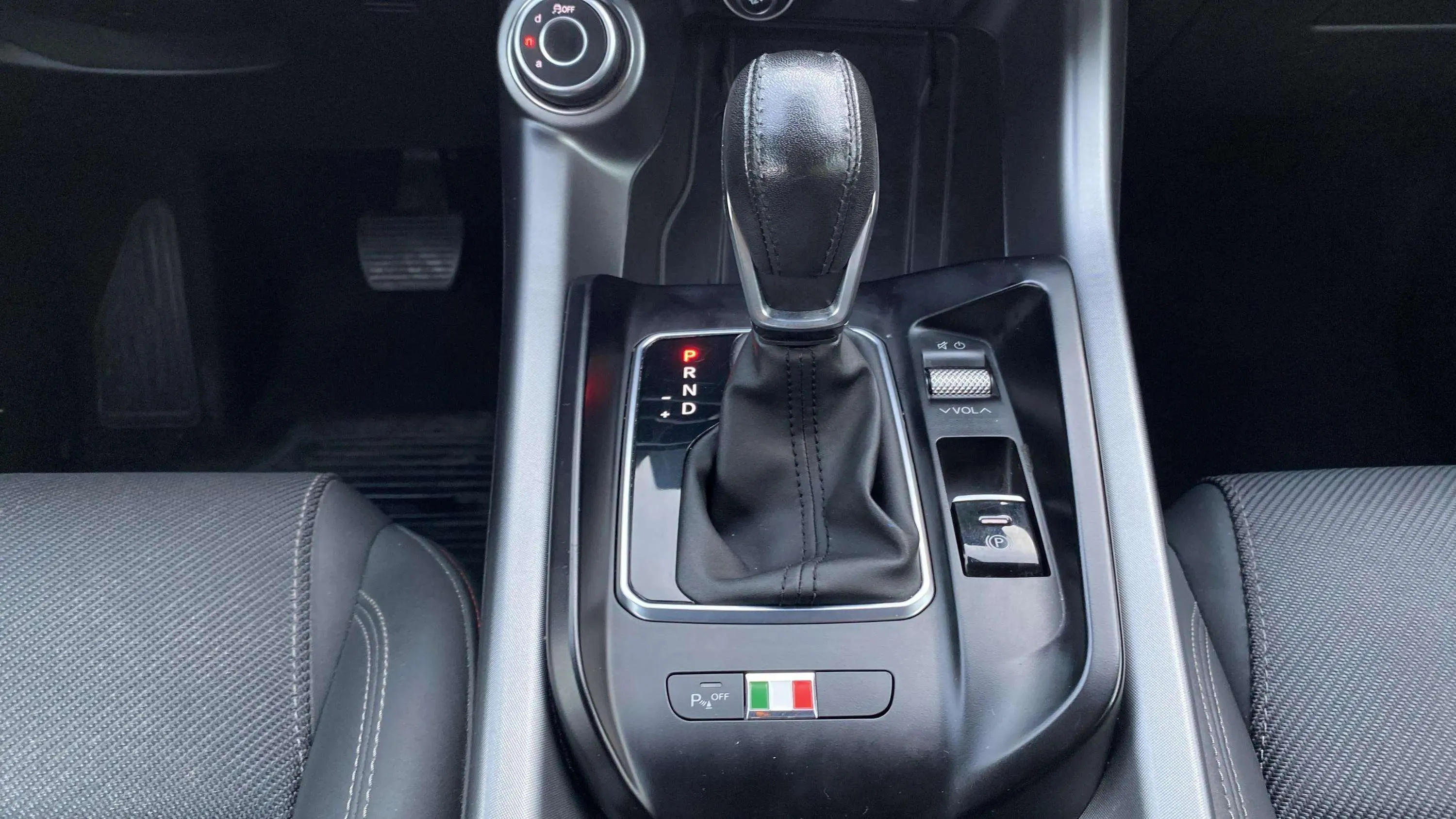 Alfa Romeo Tonale 1.5 MHEV Gasolina Sprint FWD - foto 14