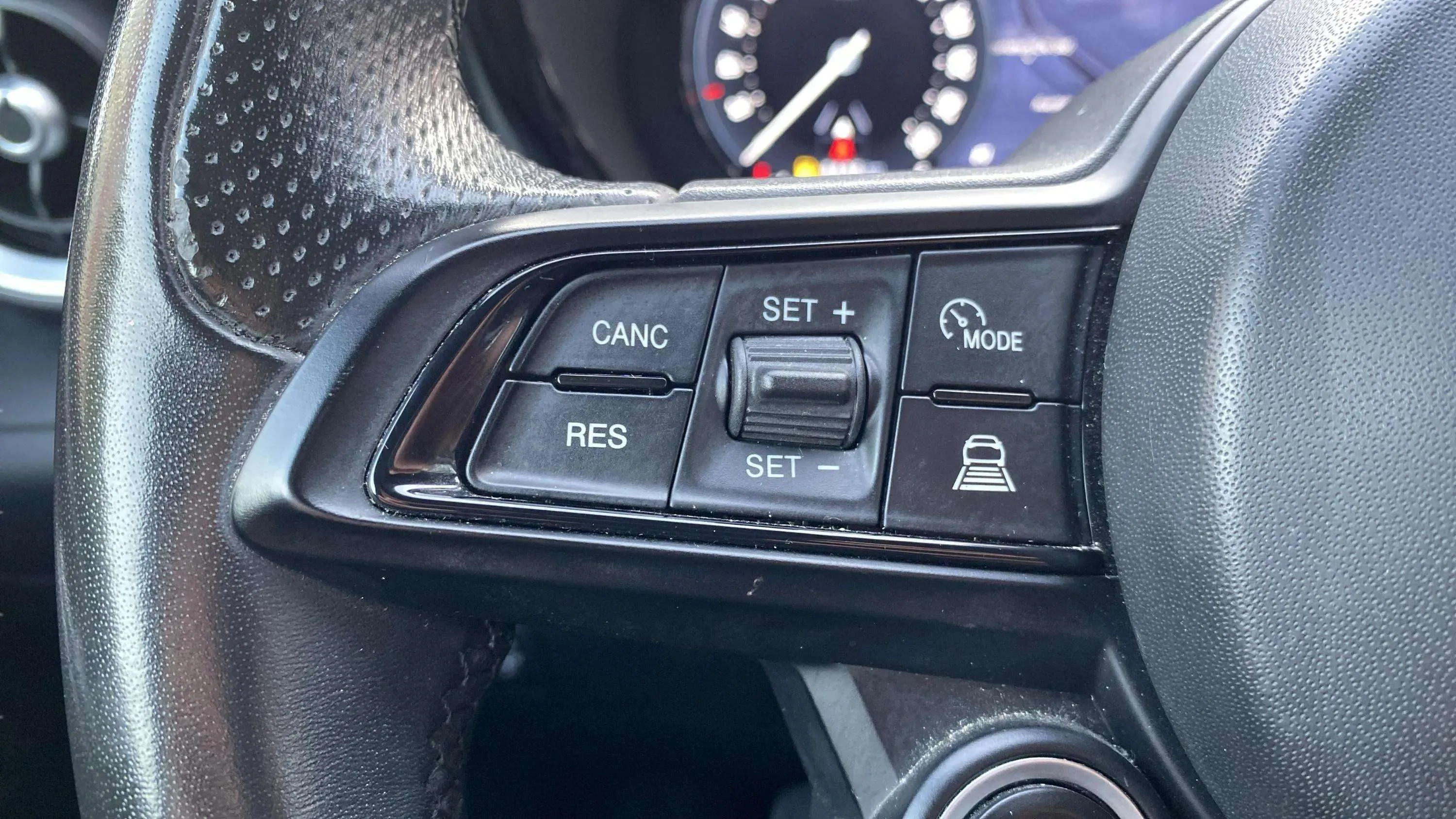 Alfa Romeo Tonale 1.5 MHEV Gasolina Sprint FWD - foto 11