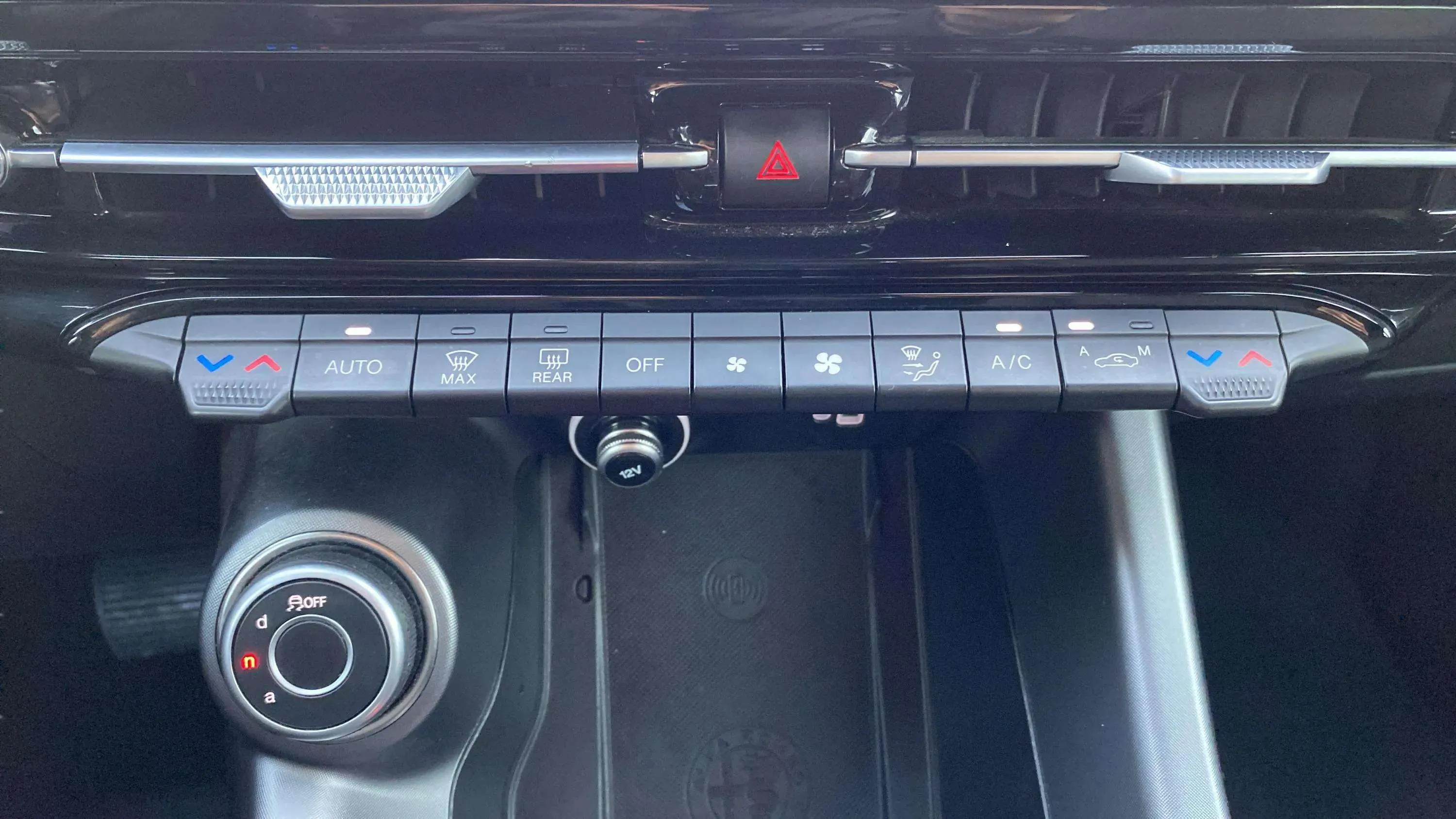 Alfa Romeo Tonale 1.5 MHEV Gasolina Sprint FWD - foto 17