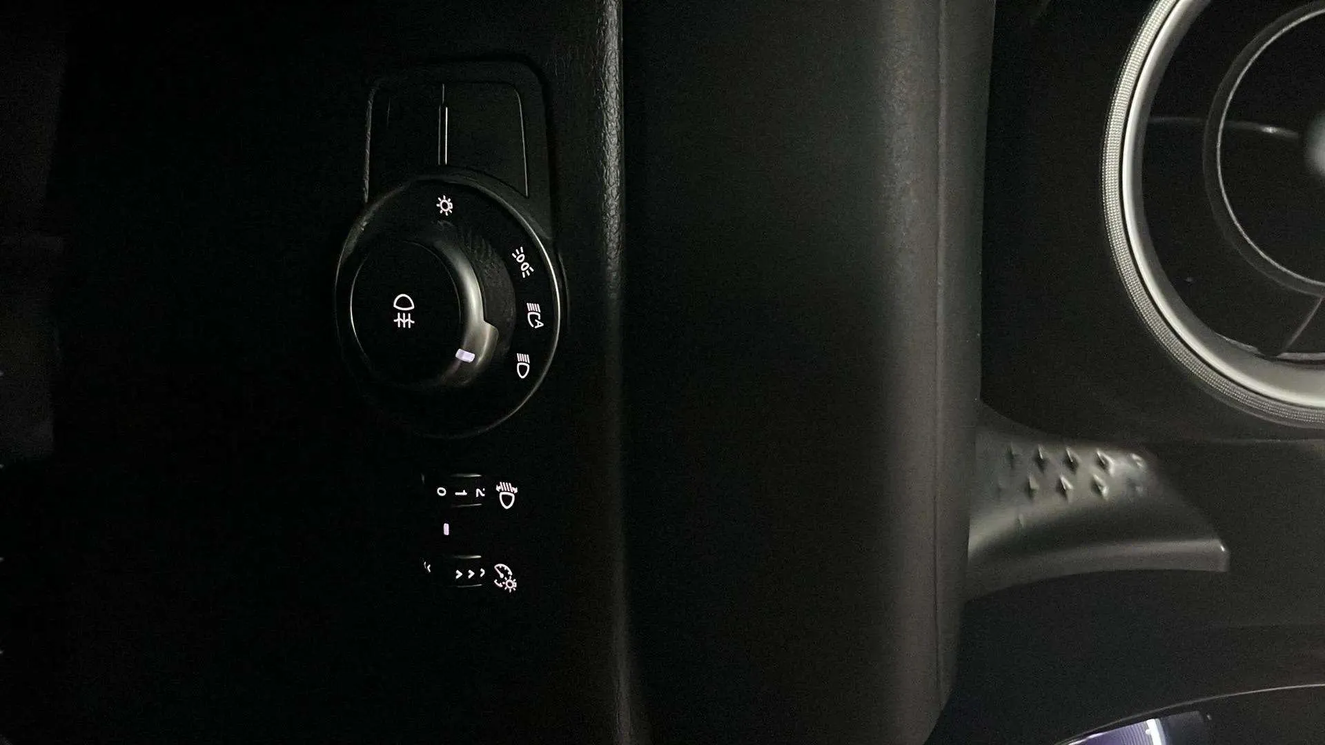 Alfa Romeo Tonale 1.5 MHEV Gasolina Sprint FWD - foto 17