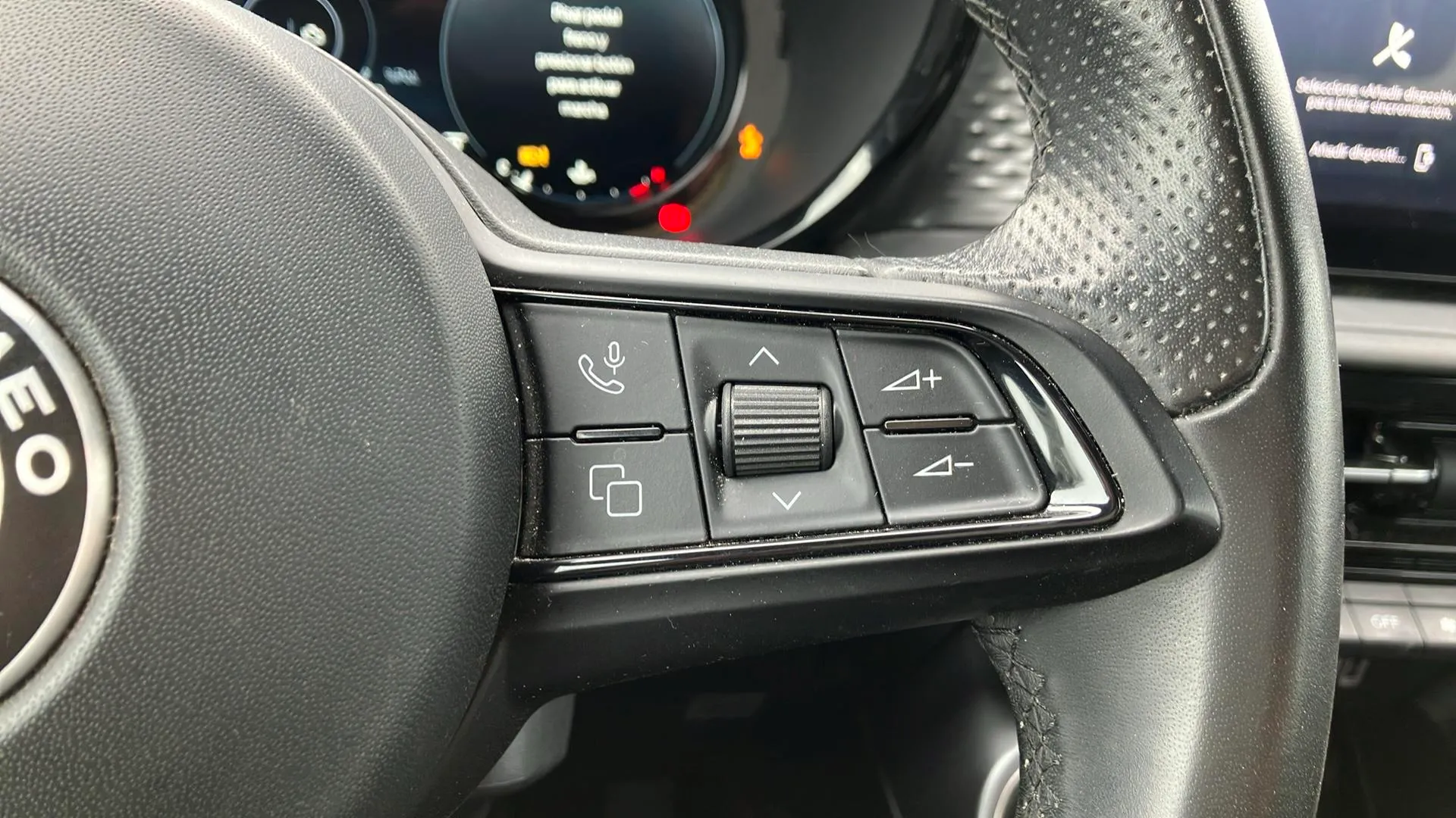 Alfa Romeo Tonale 1.5 MHEV Gasolina Sprint FWD - foto 13