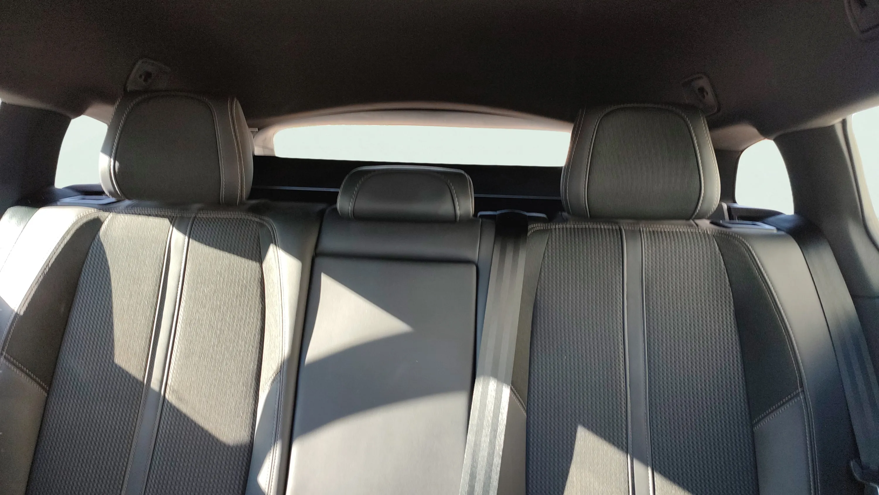 Peugeot 508 Allure Pack Hybrid 225 e-EAT8 - foto 16