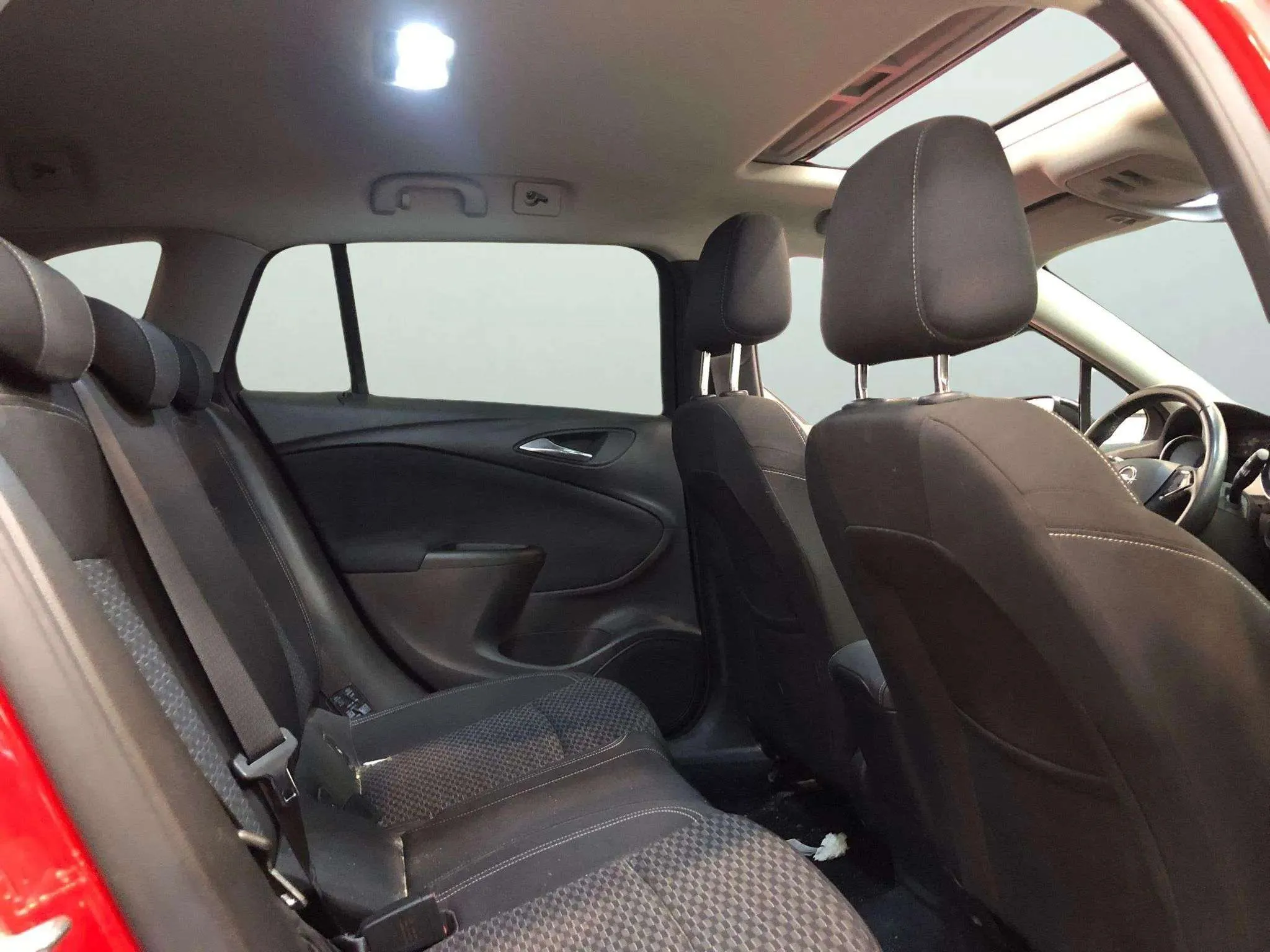 Opel Astra 1.6 CDTi Dynamic ST - foto 9
