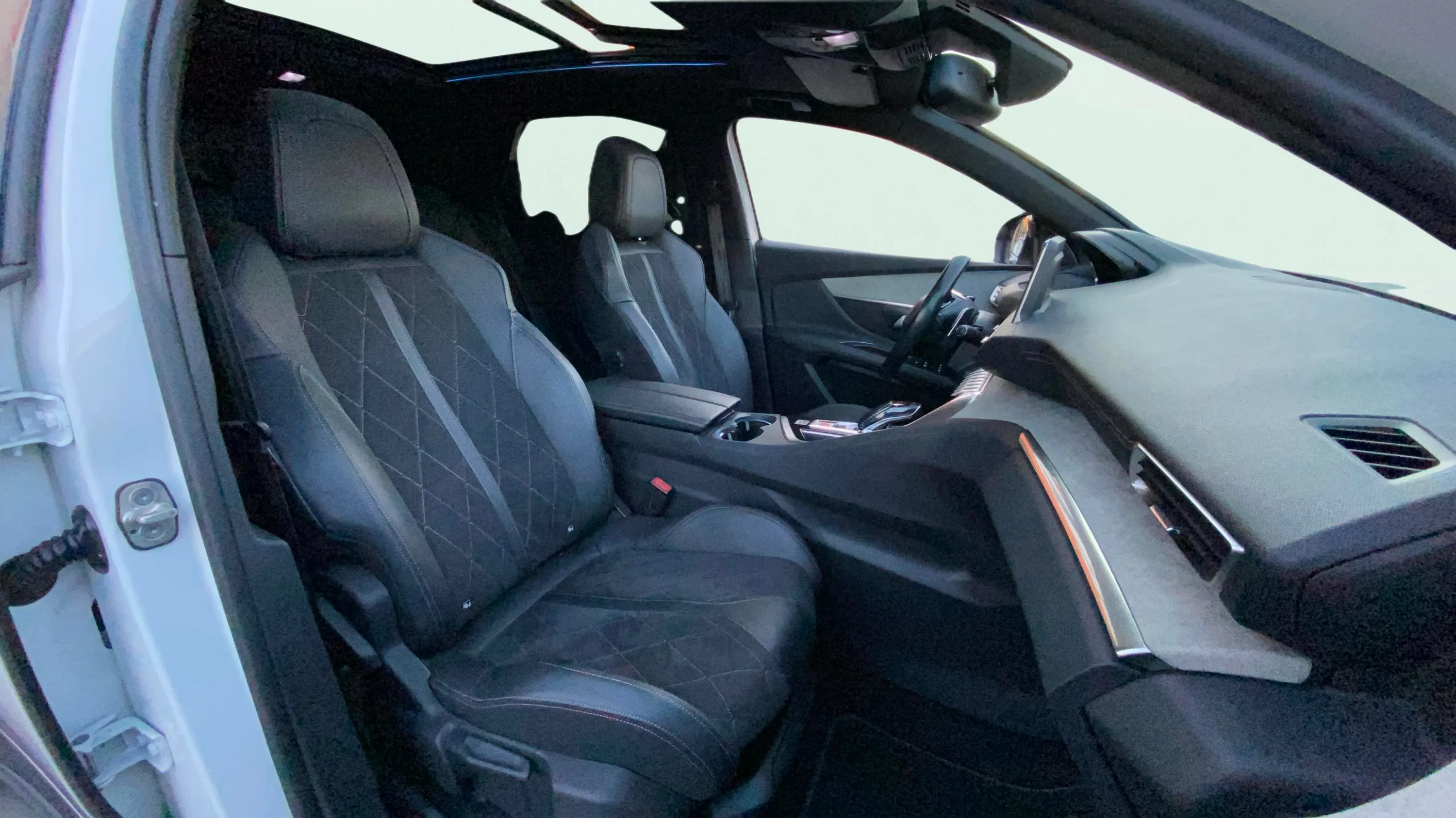 Peugeot 3008 2.0 BlueHDi GT EAT8 - foto 13