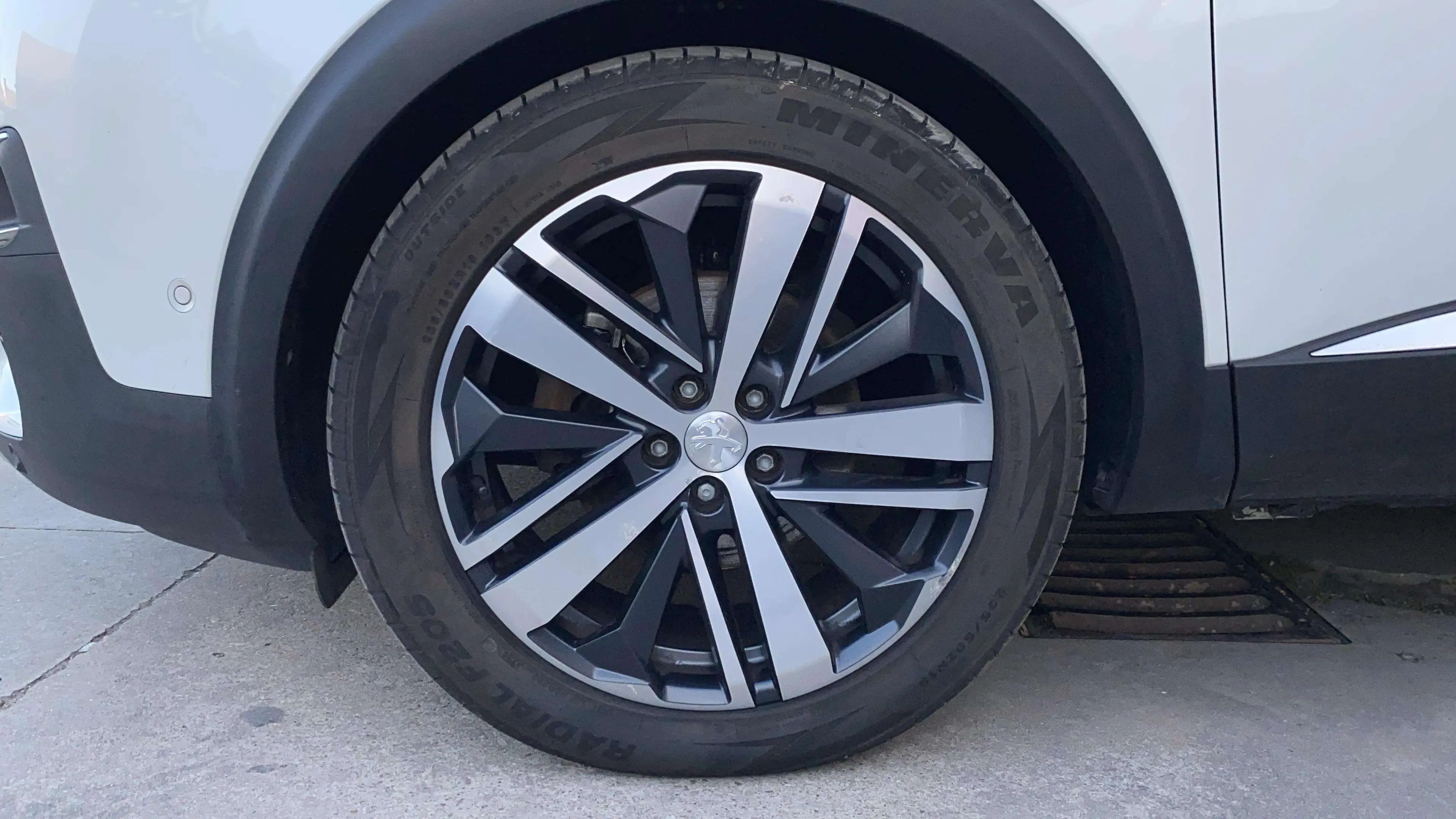 Peugeot 3008 2.0 BlueHDi GT EAT8 - foto 37