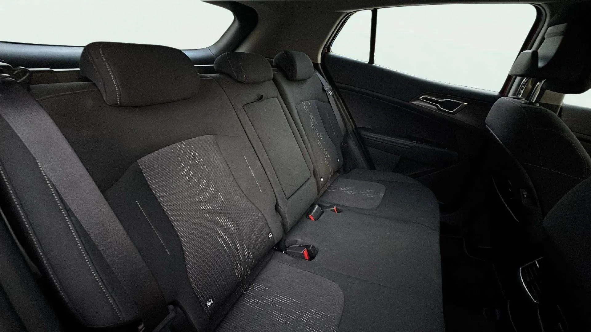 Kia Sportage 1.6 CRDi MHEV Business 4x2 DCT - foto 11