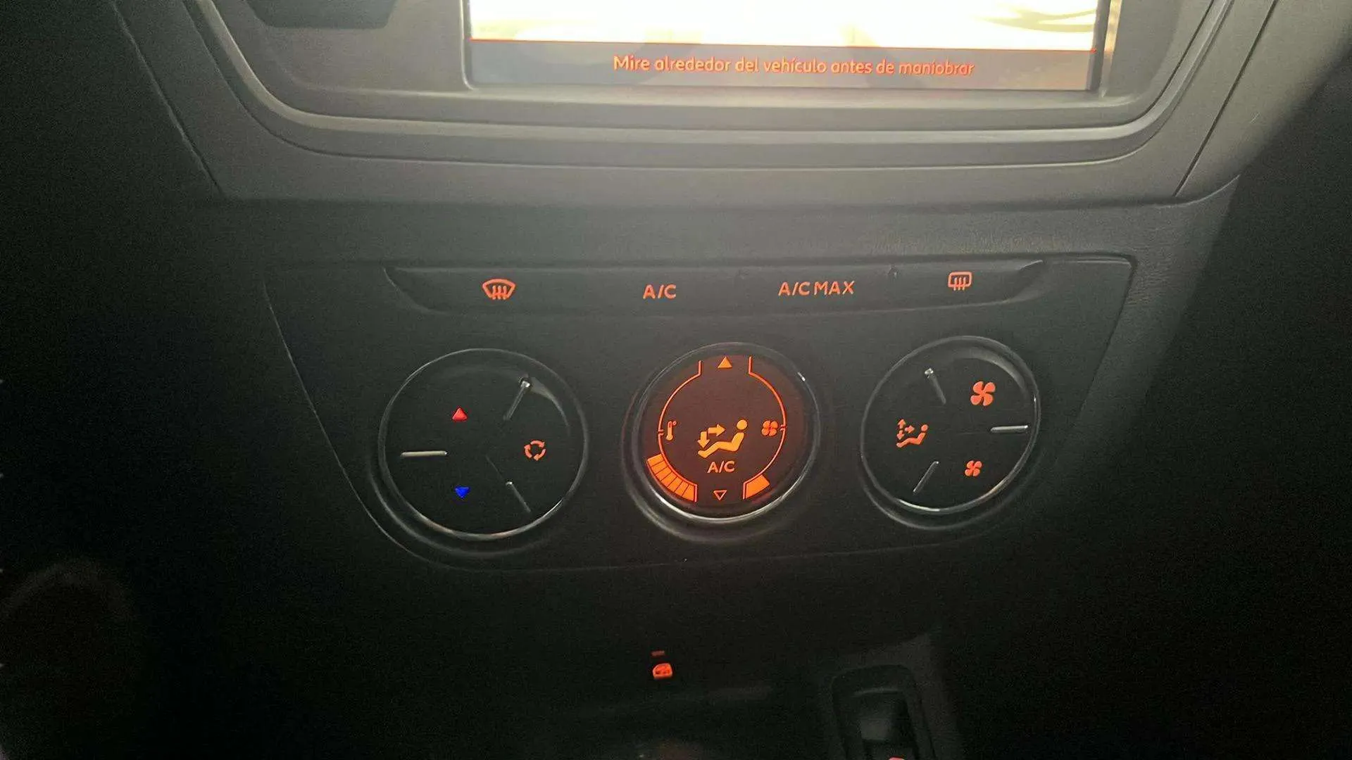 Citroën C-Elysée BlueHDi Shine - foto 16