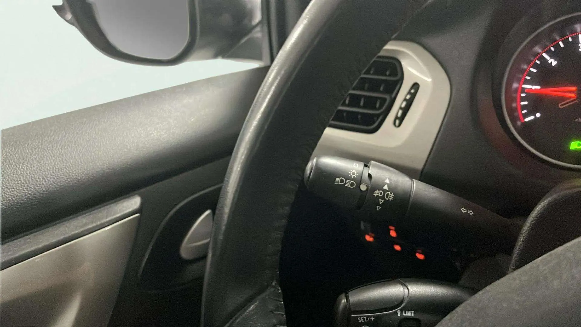 Citroën C-Elysée BlueHDi Shine - foto 9