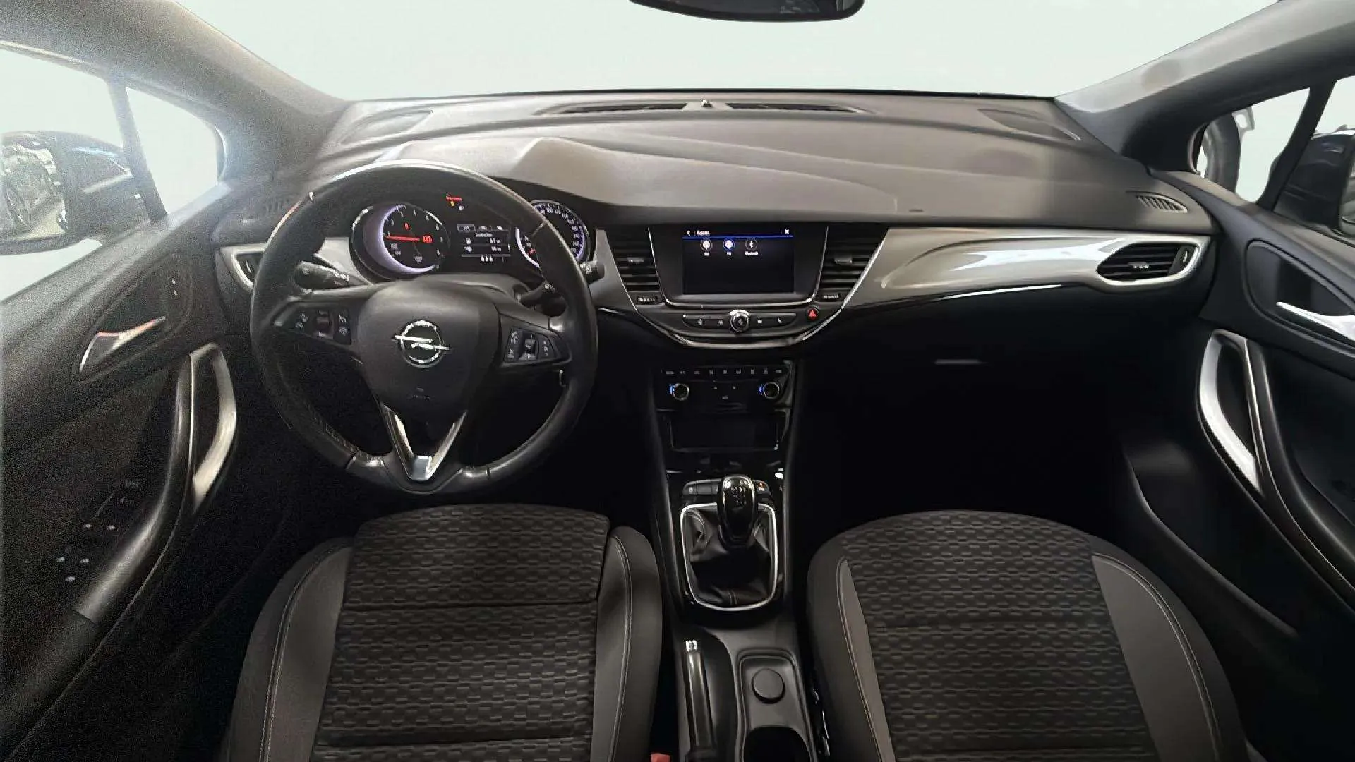 Opel Astra 1.2T SHL Edition ST - foto 9