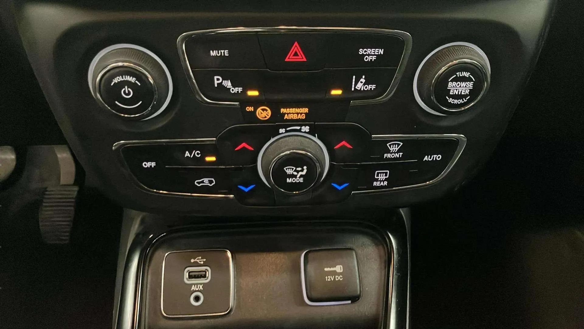 Jeep Compass 1.4 Mair Longitude 4x2 - foto 17