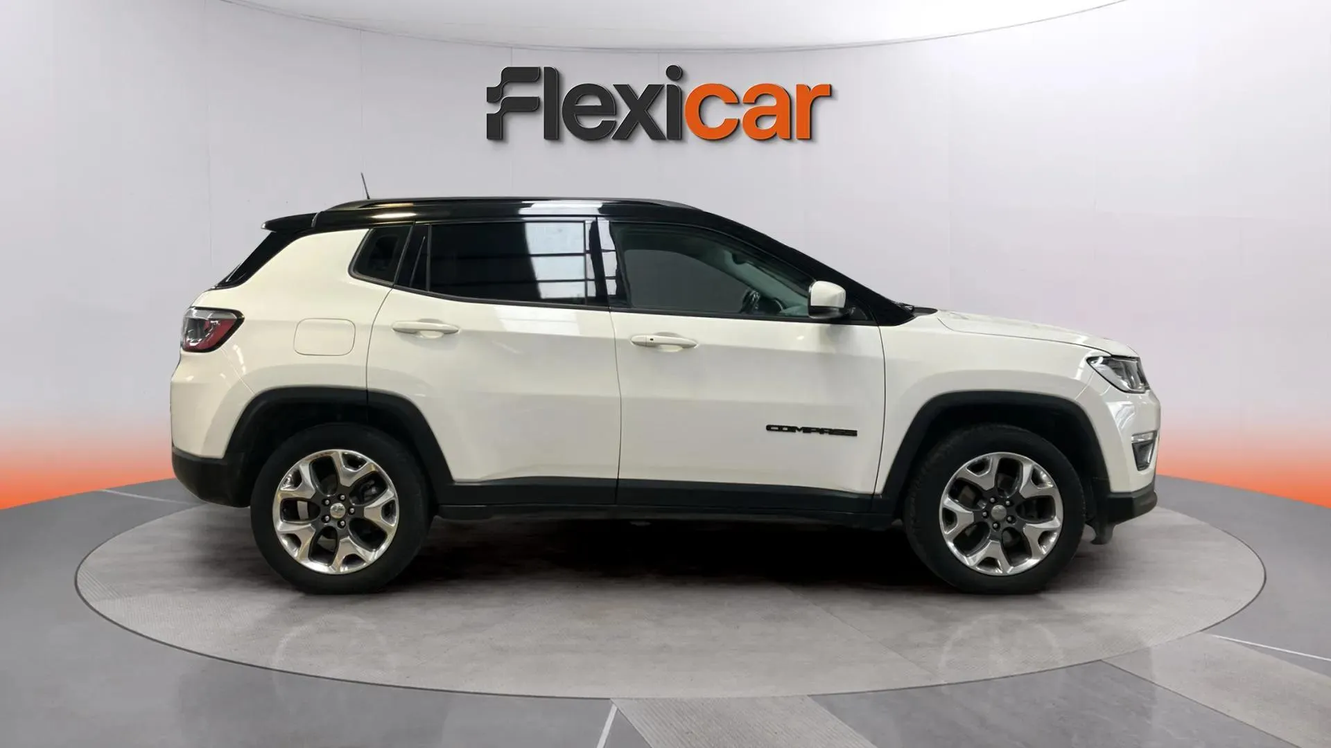 Jeep Compass 1.4 Mair Longitude 4x2 - foto 3