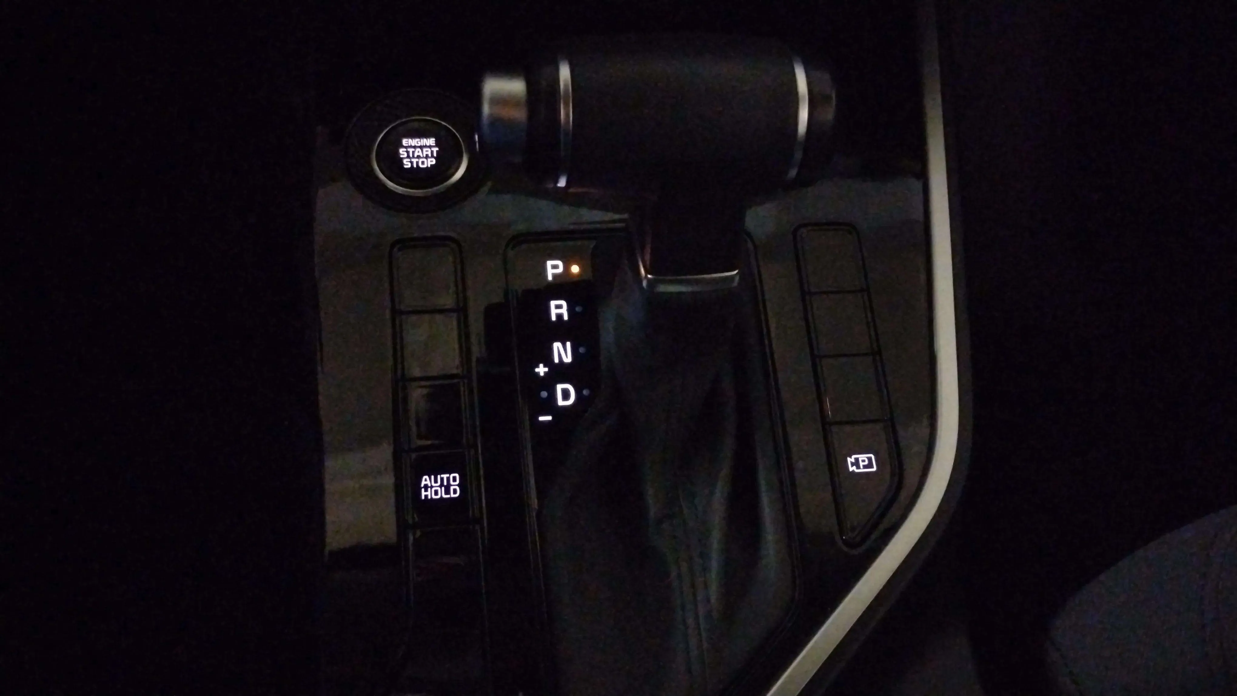 Kia Niro 1.6 GDi HEV Concept - foto 14