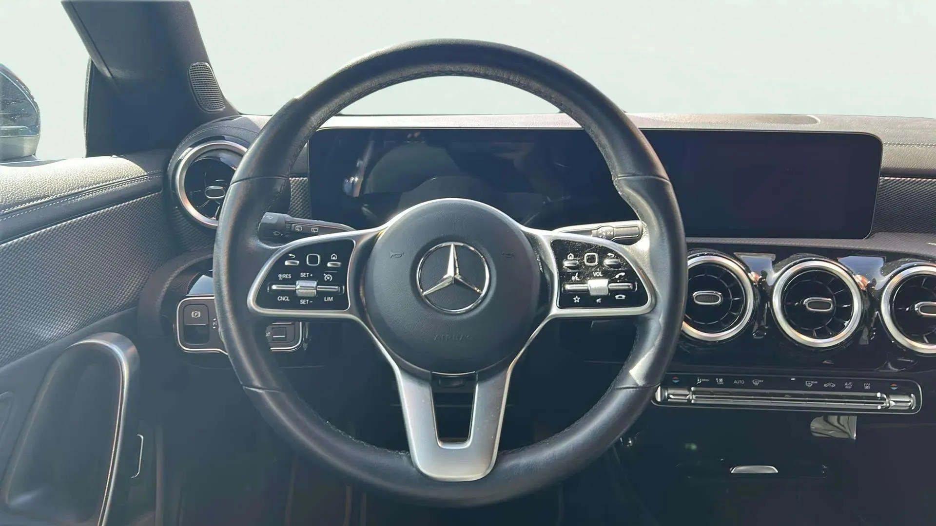 Mercedes-Benz CLA 250 e Shooting Brake - foto 12