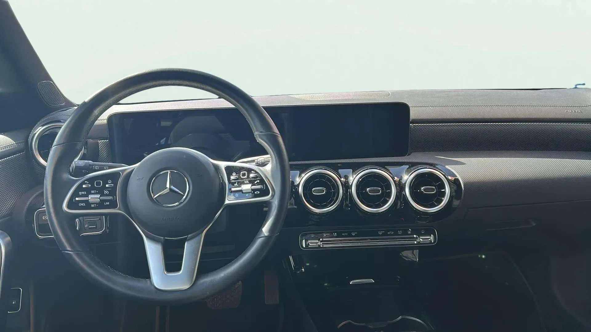 Mercedes-Benz CLA 250 e Shooting Brake - foto 3