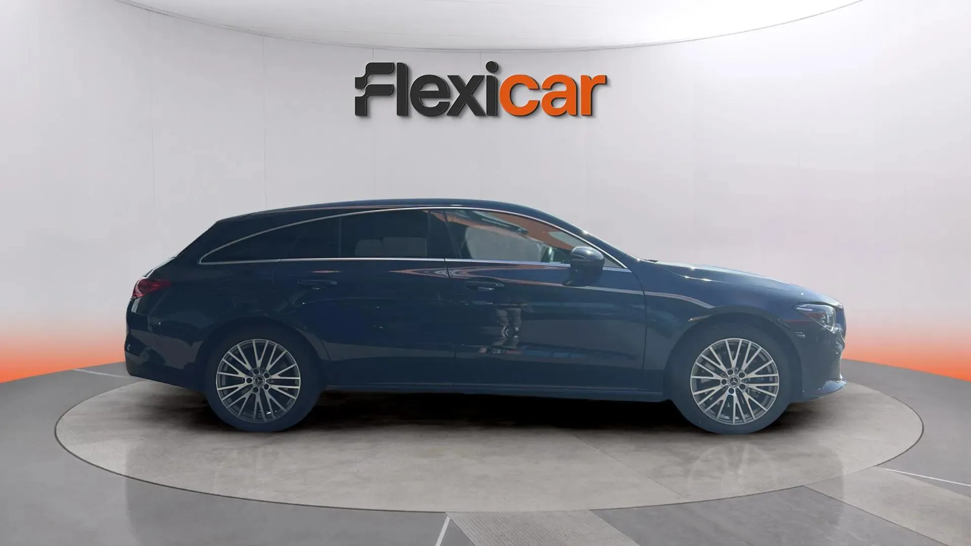 Mercedes-Benz CLA 250 e Shooting Brake - foto 6