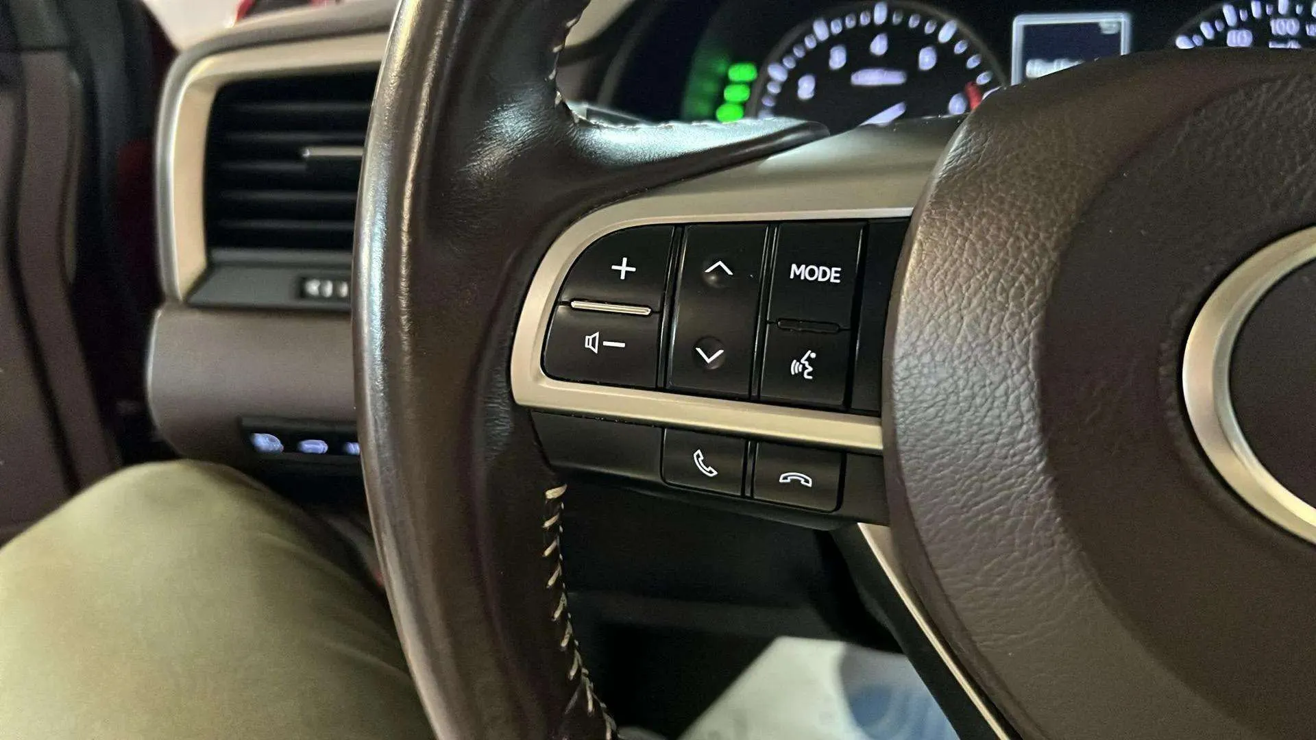 Lexus RX 450h Executive - foto 13