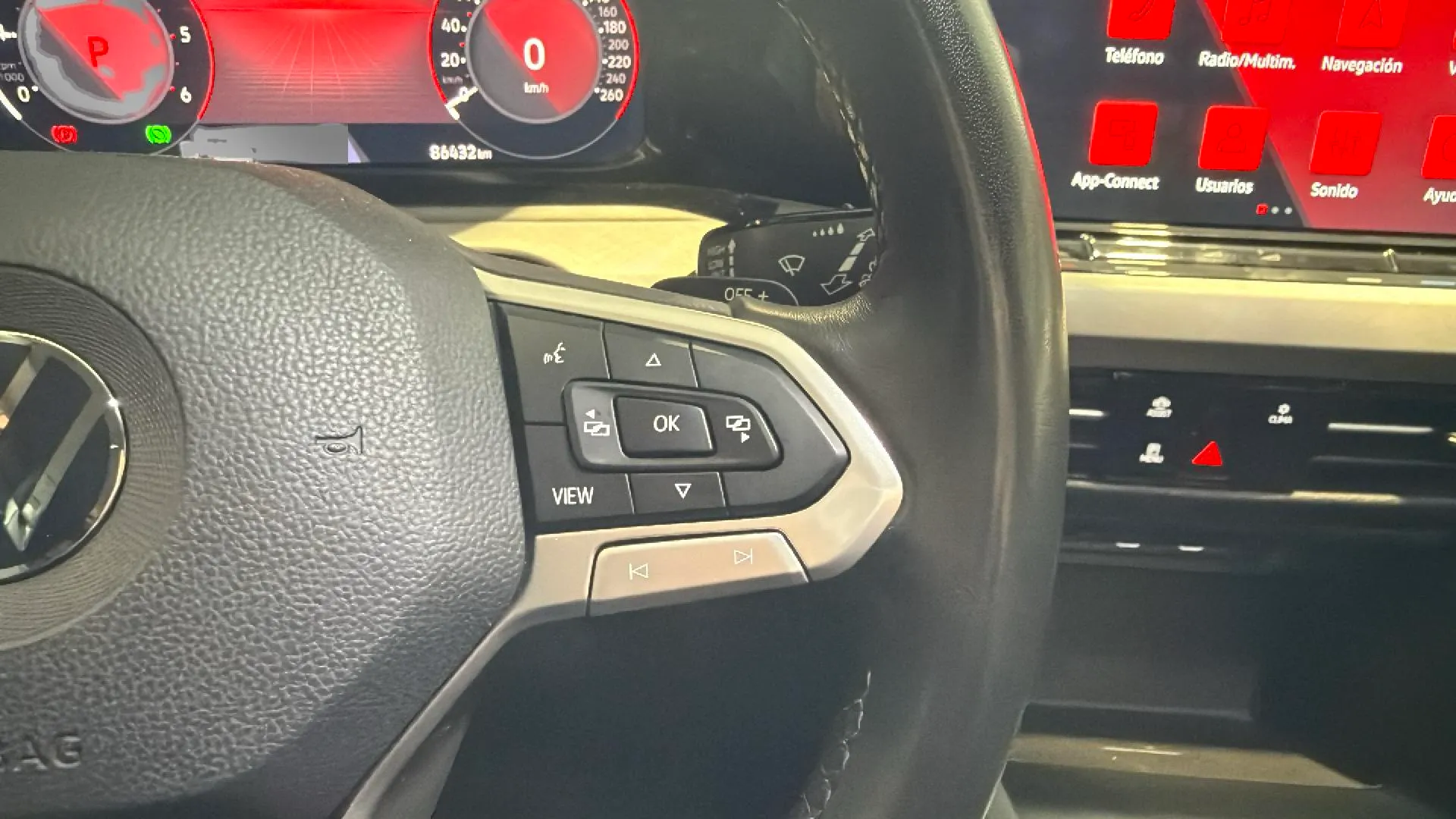 Volkswagen Golf 2.0 TDI DSG - foto 13