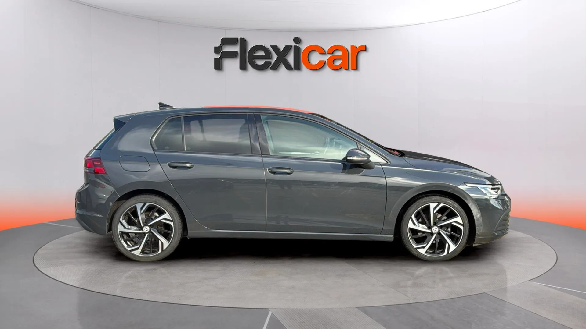 Volkswagen Golf 2.0 TDI DSG - foto 8