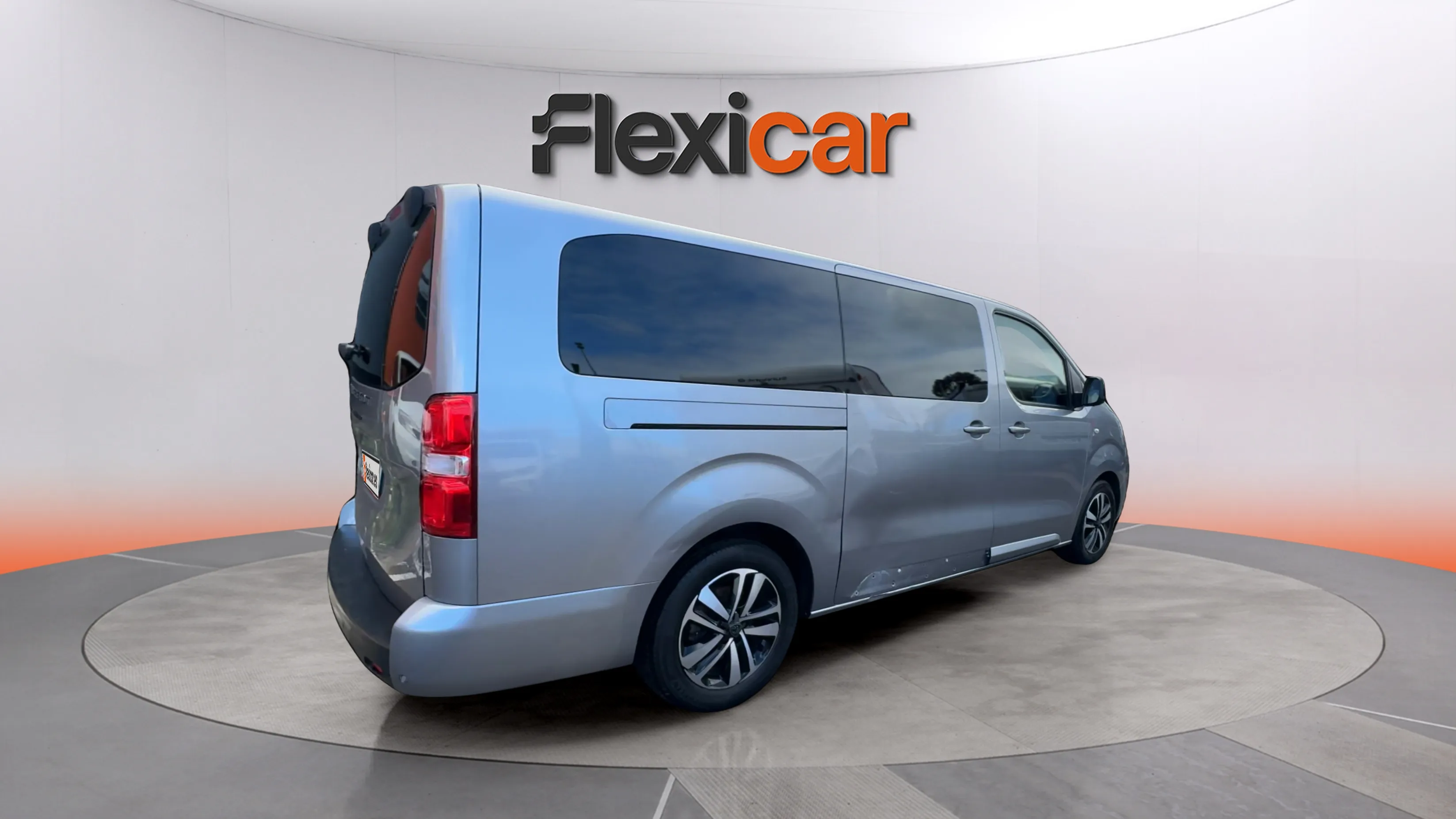 Peugeot Traveller Business Long BlueHDi 180 EAT8 - foto 7