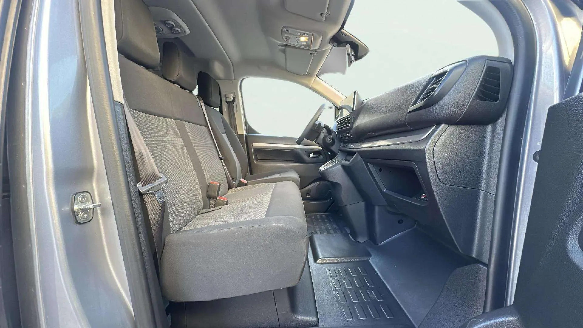 Peugeot Traveller Business Long BlueHDi 180 EAT8 - foto 12