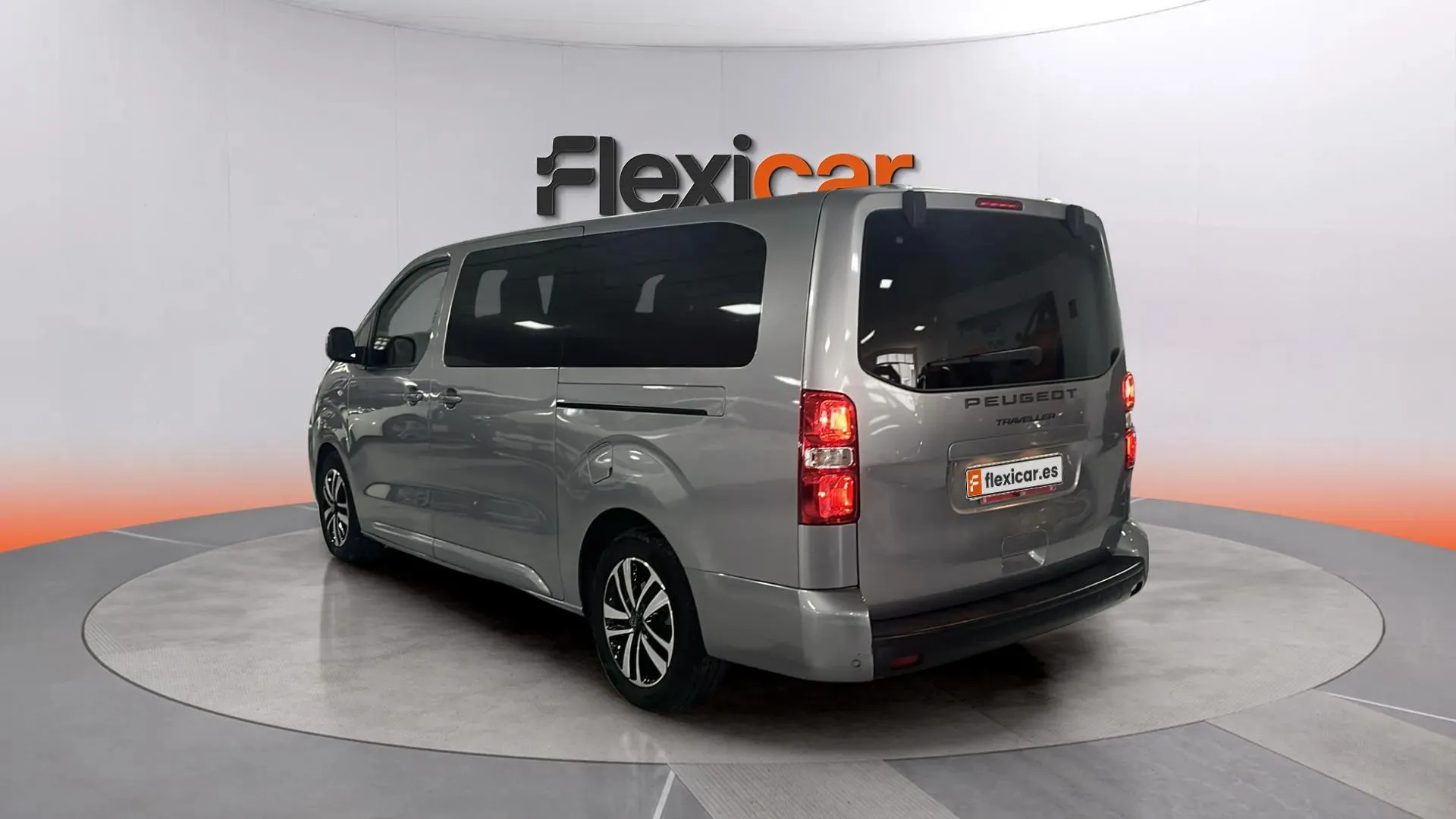 Peugeot Traveller Business Long BlueHDi 180 EAT8 - foto 6