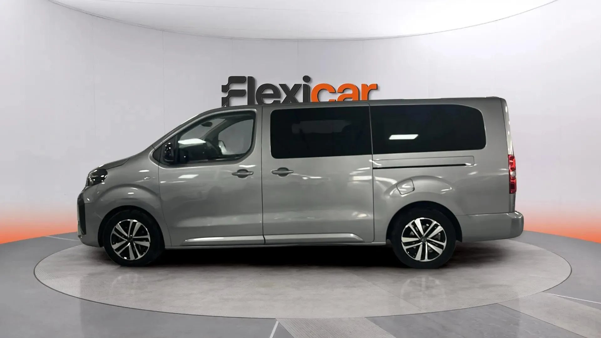 Peugeot Traveller Business Long BlueHDi 180 EAT8 - foto 3