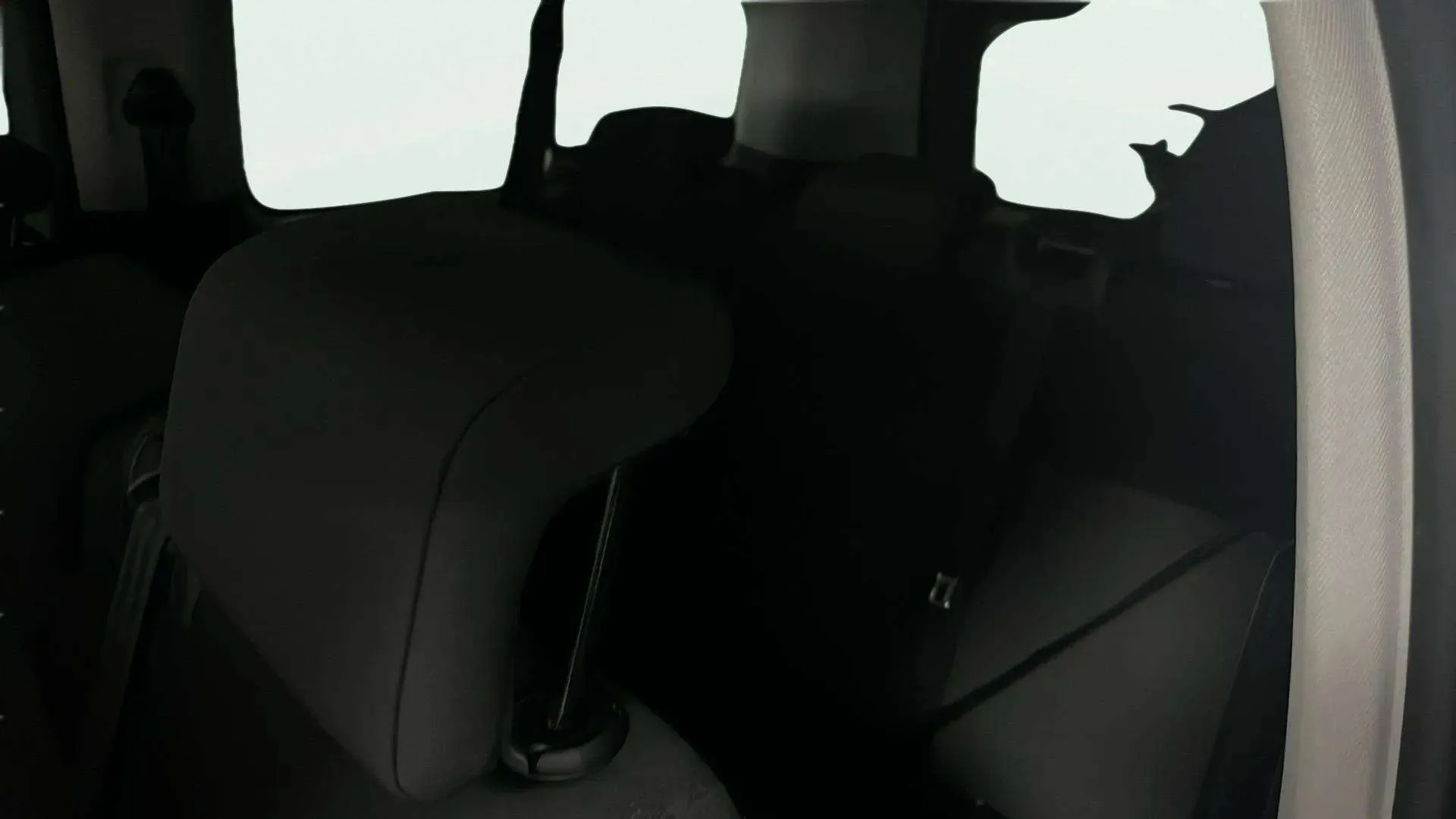 Peugeot Traveller Business Long BlueHDi 180 EAT8 - foto 21