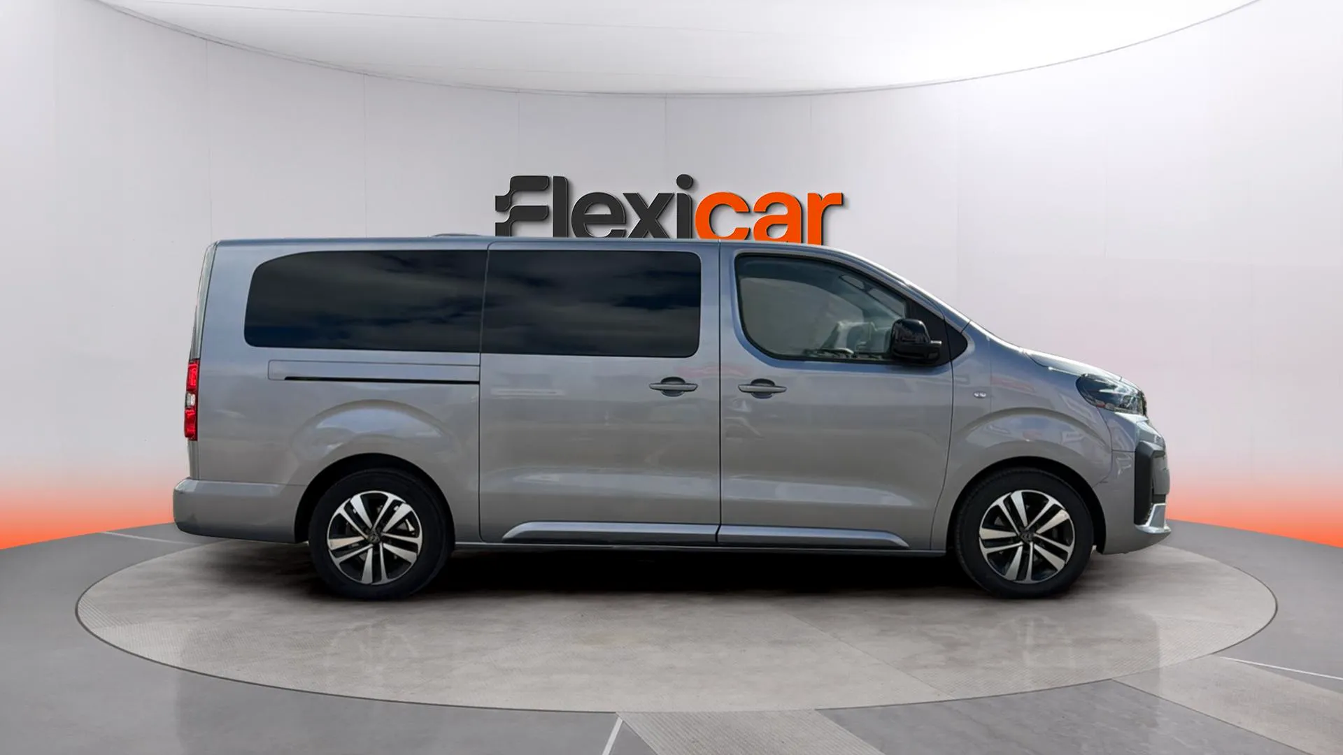 Peugeot Traveller Business Long BlueHDi 180 EAT8 - foto 4