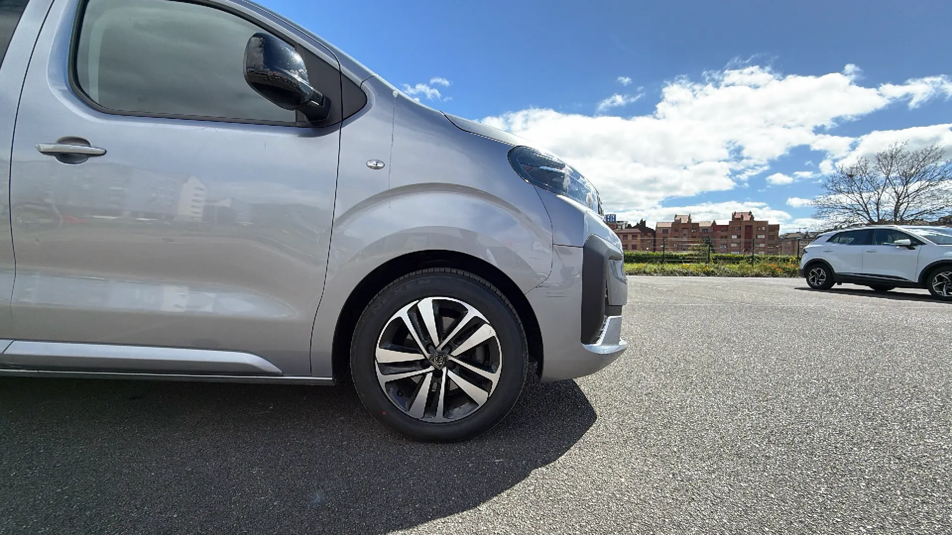 Peugeot Traveller Business Long BlueHDi 180 EAT8 - foto 18