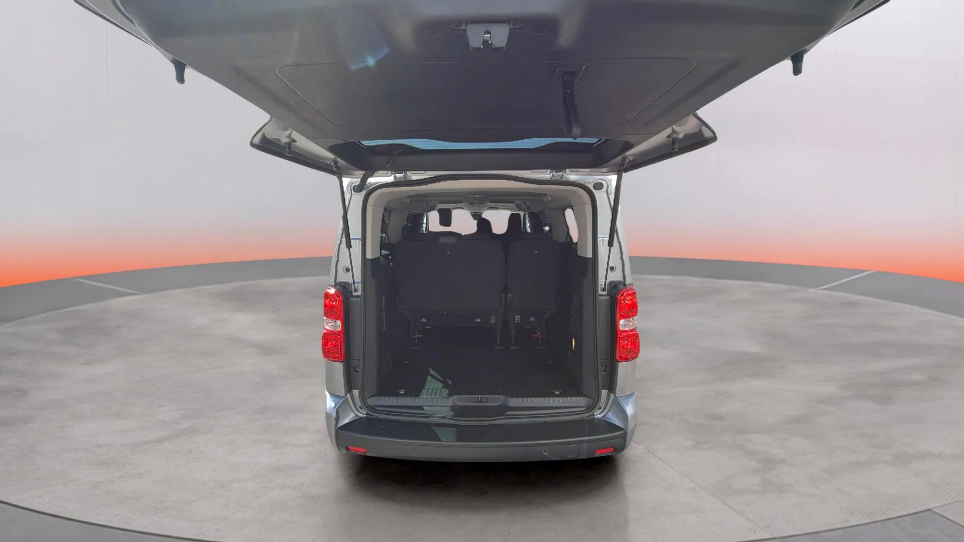 Peugeot Traveller Business Long BlueHDi 180 EAT8 - foto 16