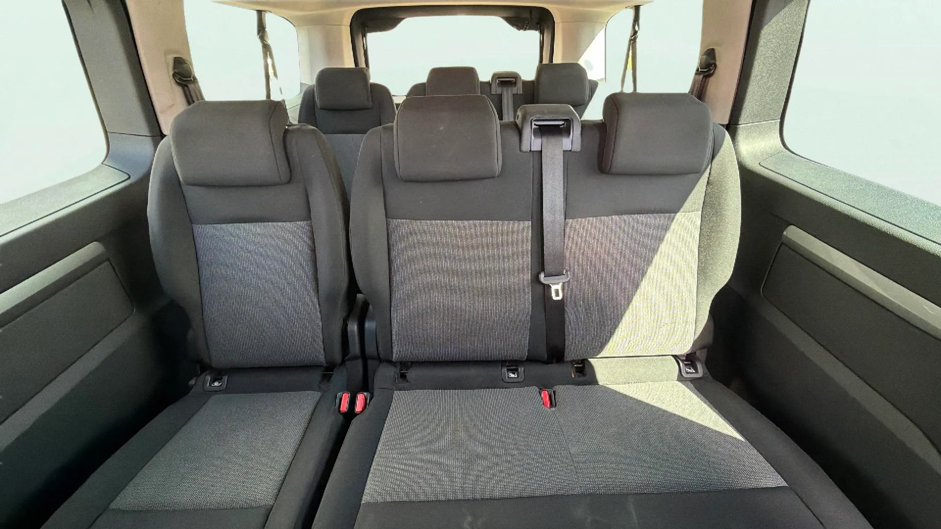 Peugeot Traveller Business Long BlueHDi 180 EAT8 - foto 15