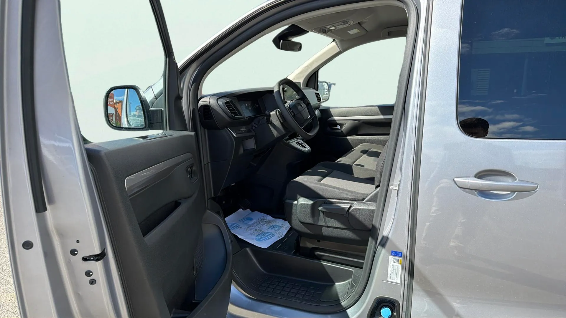 Peugeot Traveller Business Long BlueHDi 180 EAT8 - foto 14