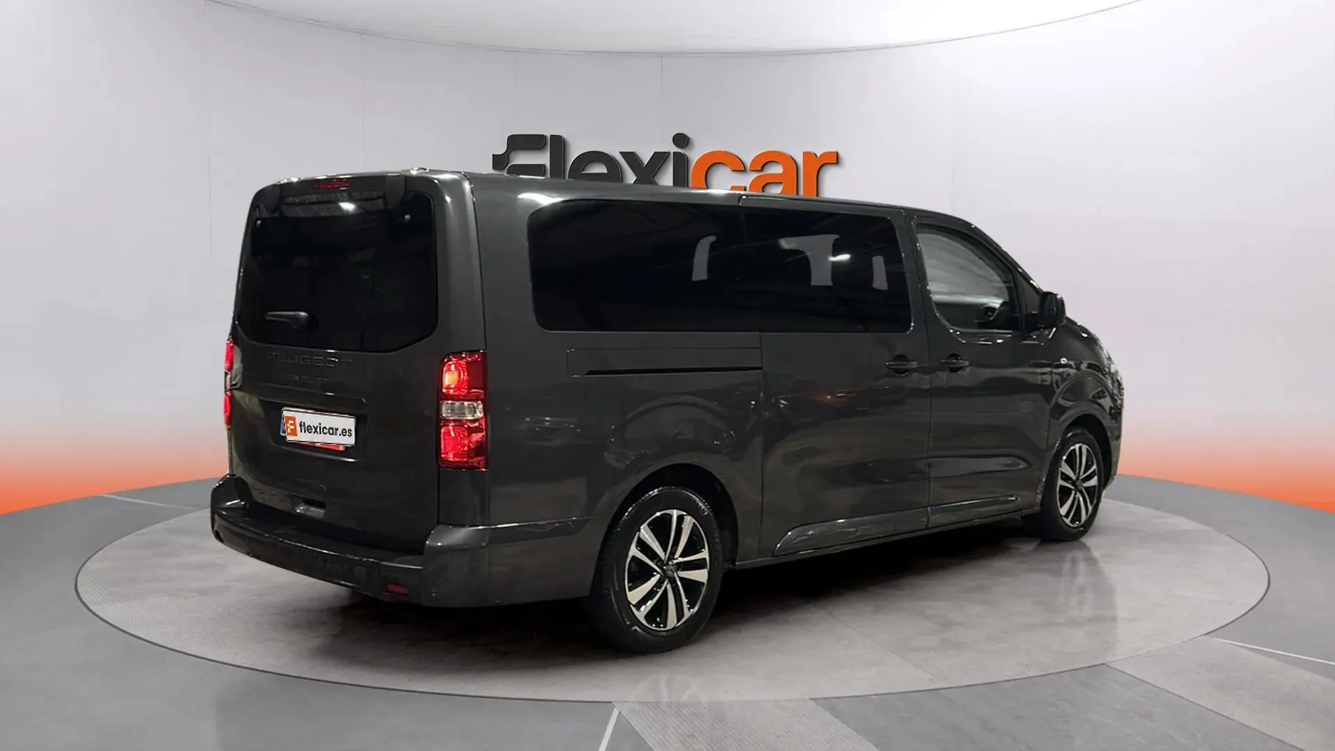 Peugeot Traveller Business Long BlueHDi 180 EAT8 - foto 7