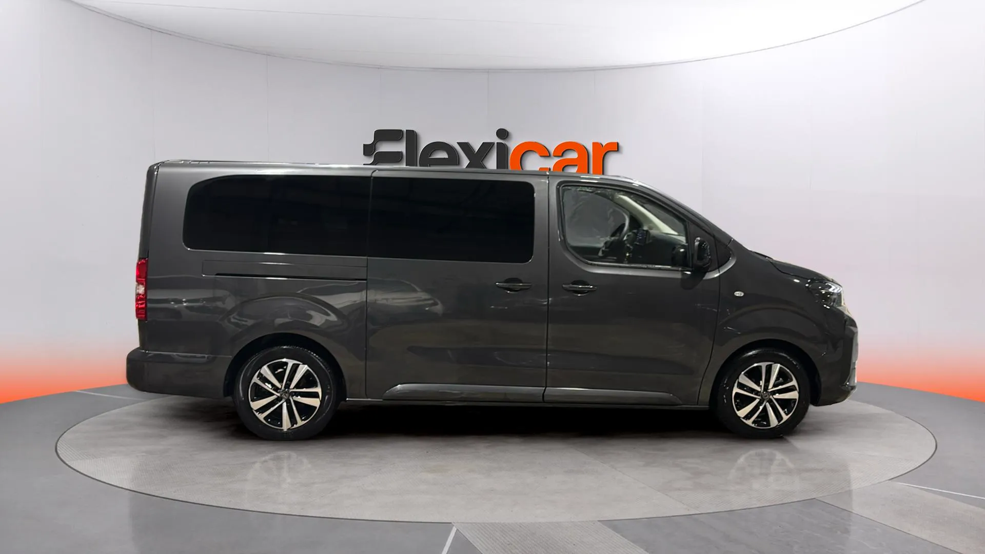 Peugeot Traveller Business Long BlueHDi 180 EAT8 - foto 8