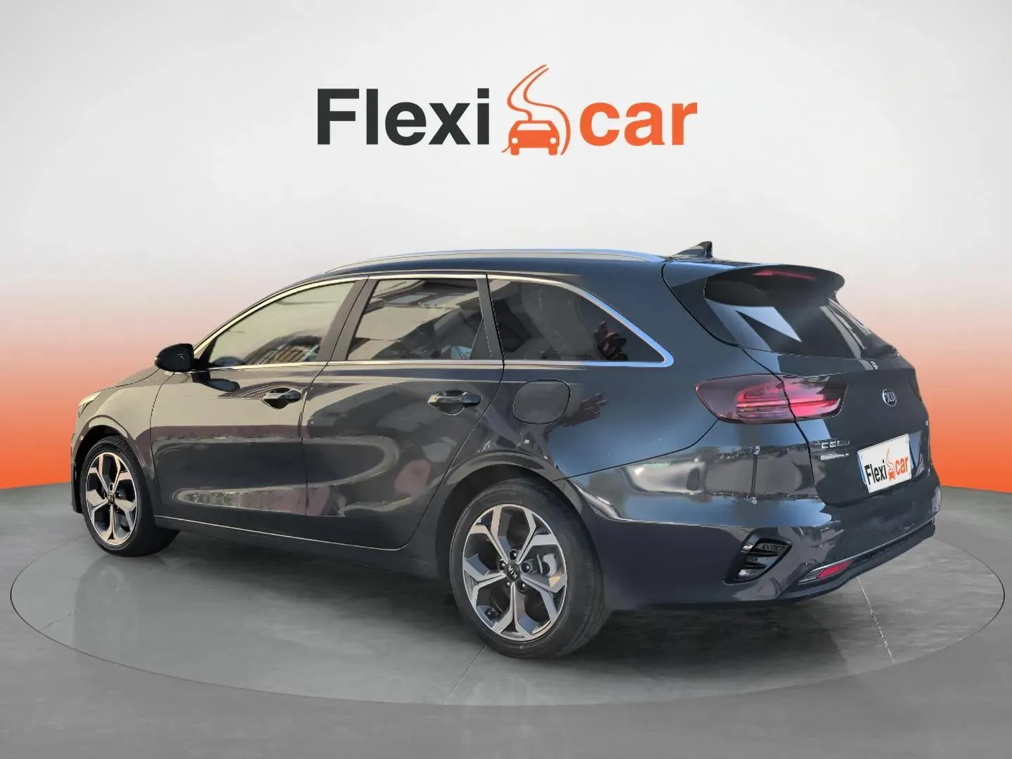 Kia Ceed Tourer 1.6 MHEV Tech DCT - foto 5