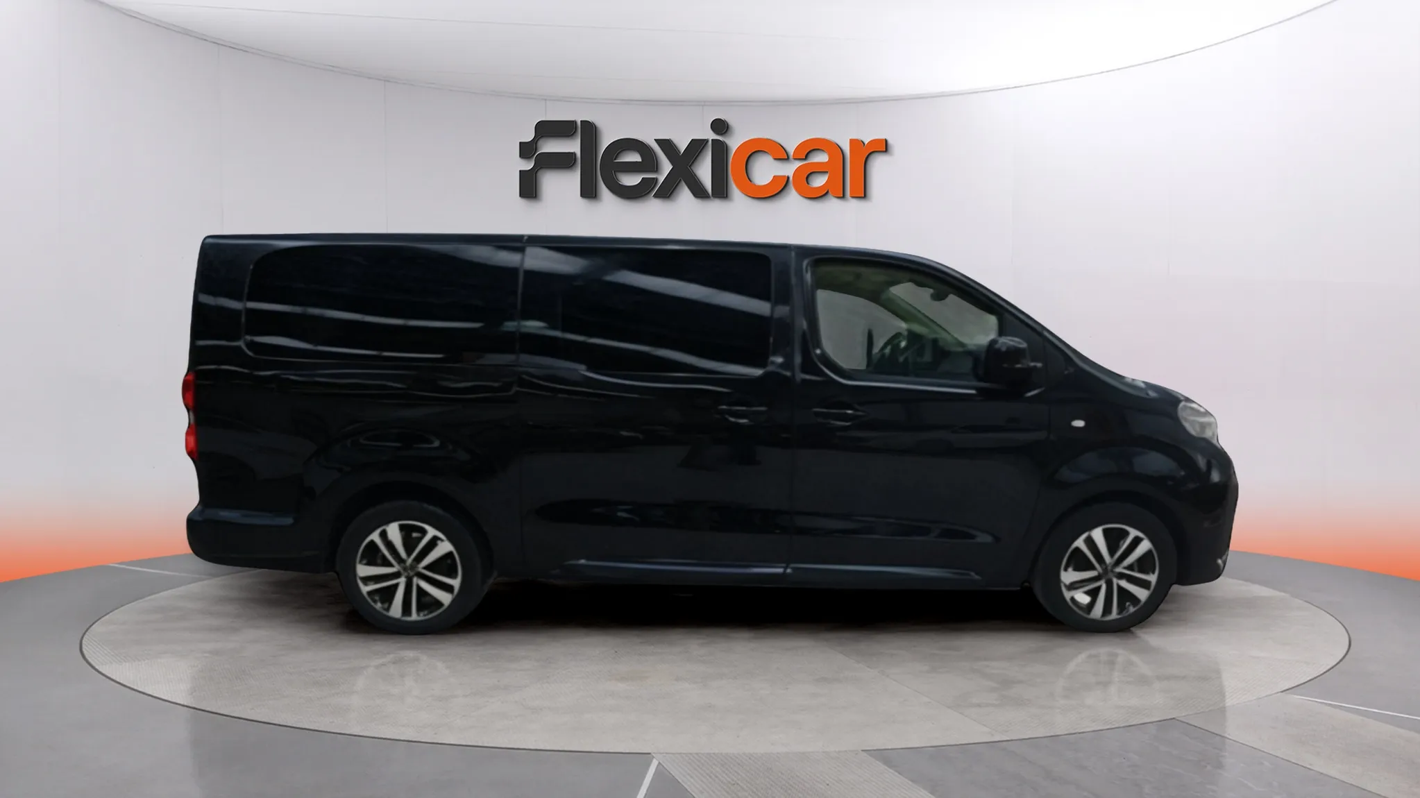 Peugeot Traveller Business Long BlueHDi 180 EAT8 - foto 2