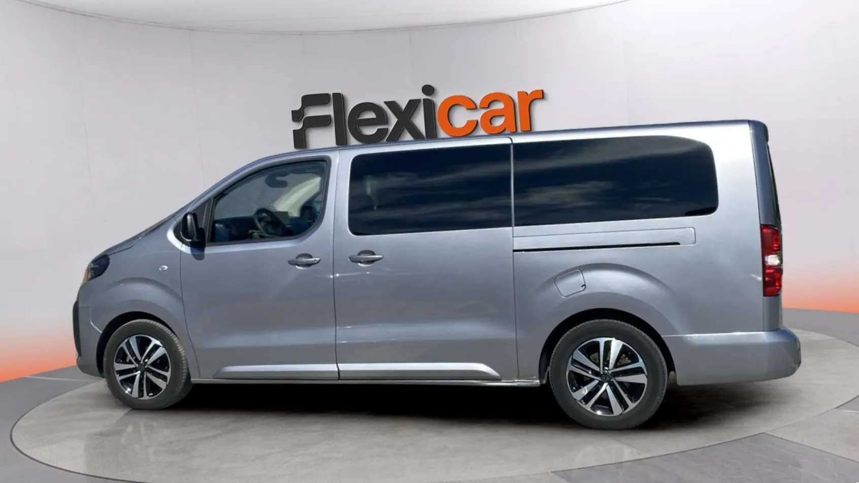 Peugeot Traveller Business Long BlueHDi 180 EAT8 - foto 4