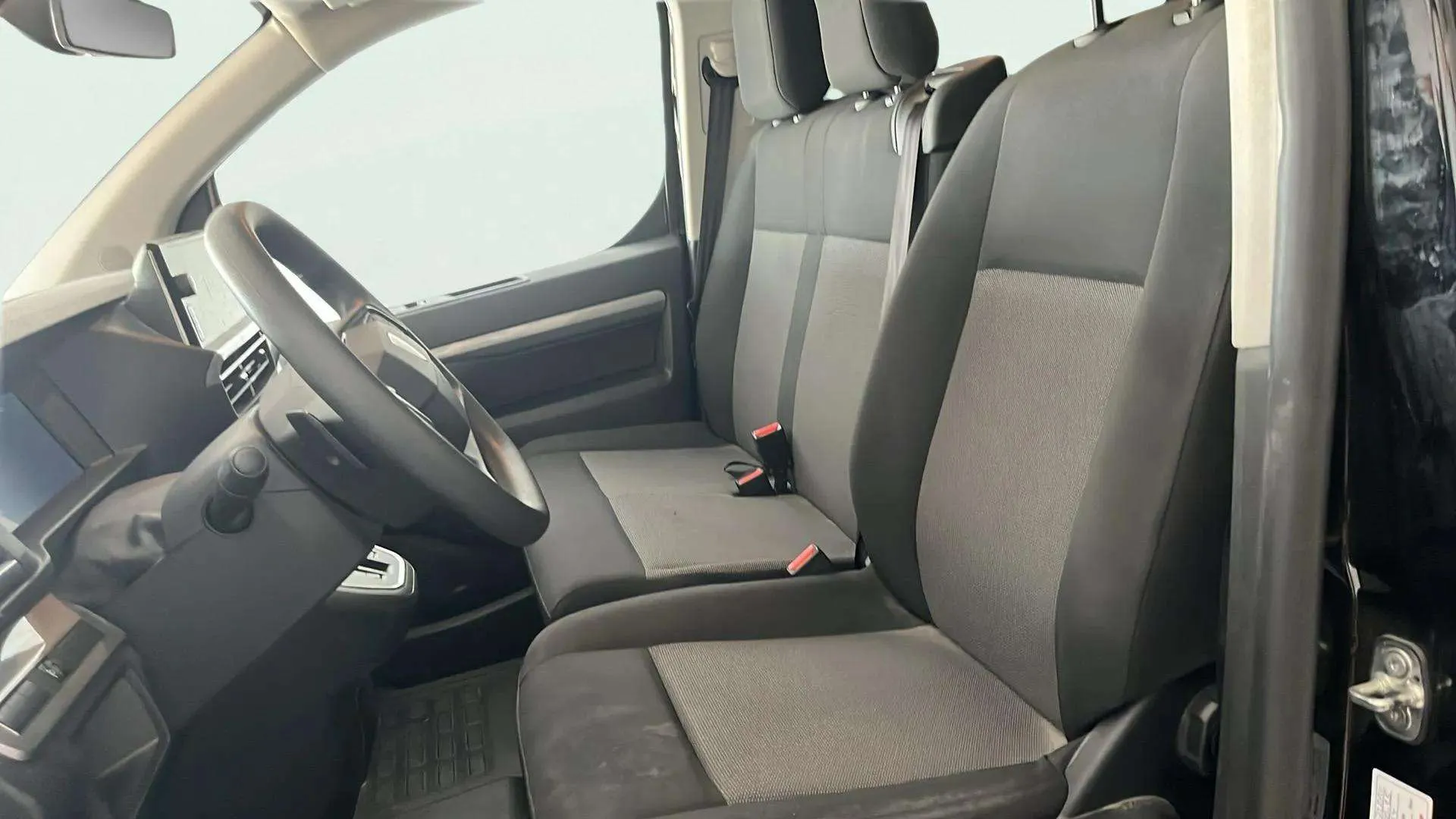 Peugeot Traveller Business Long BlueHDi 180 EAT8 - foto 19