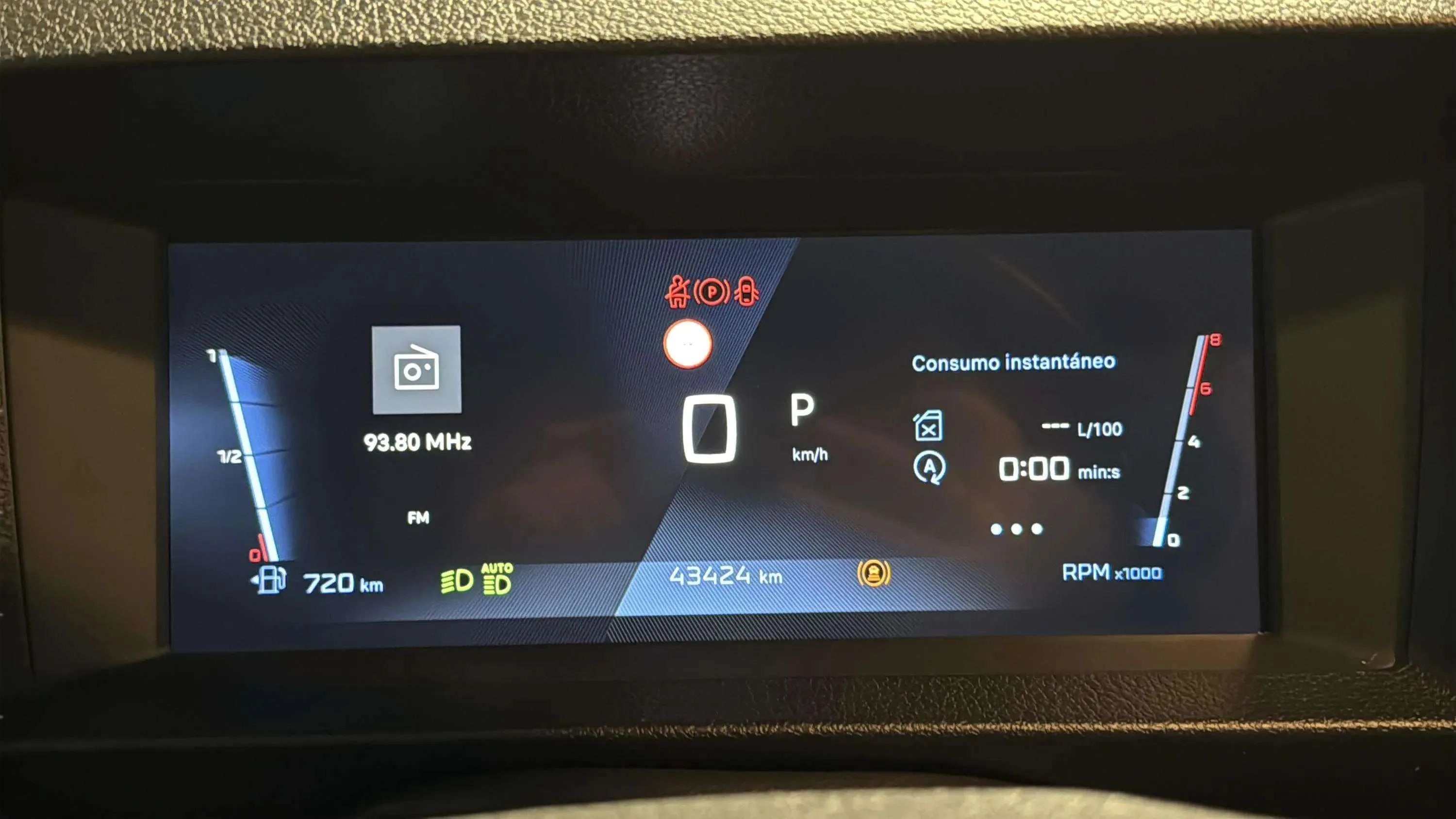 Peugeot Traveller Business Long BlueHDi 180 EAT8 - foto 16